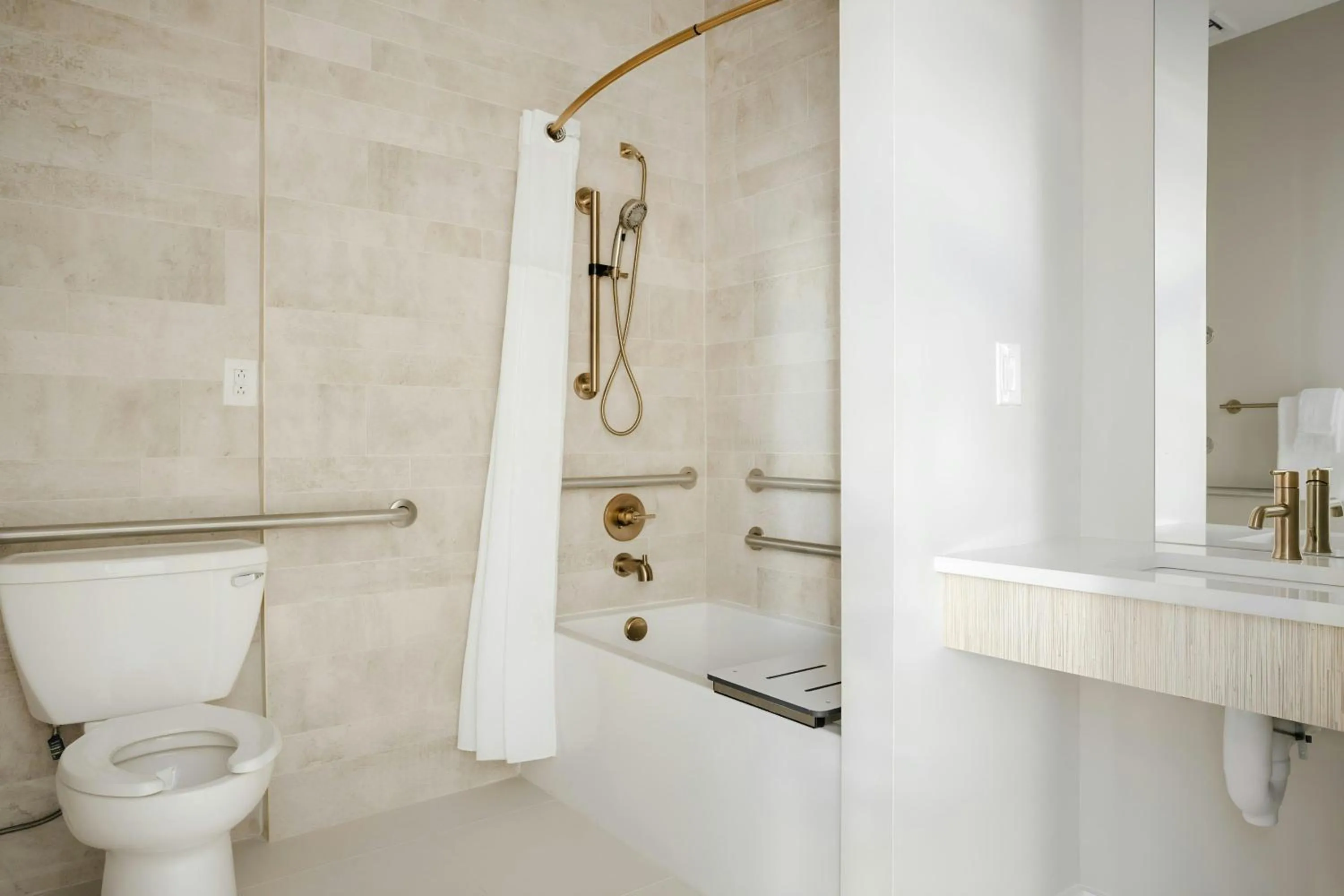 Bathroom in Sonder by Marriott Bonvoy The Edison Apartments Old City