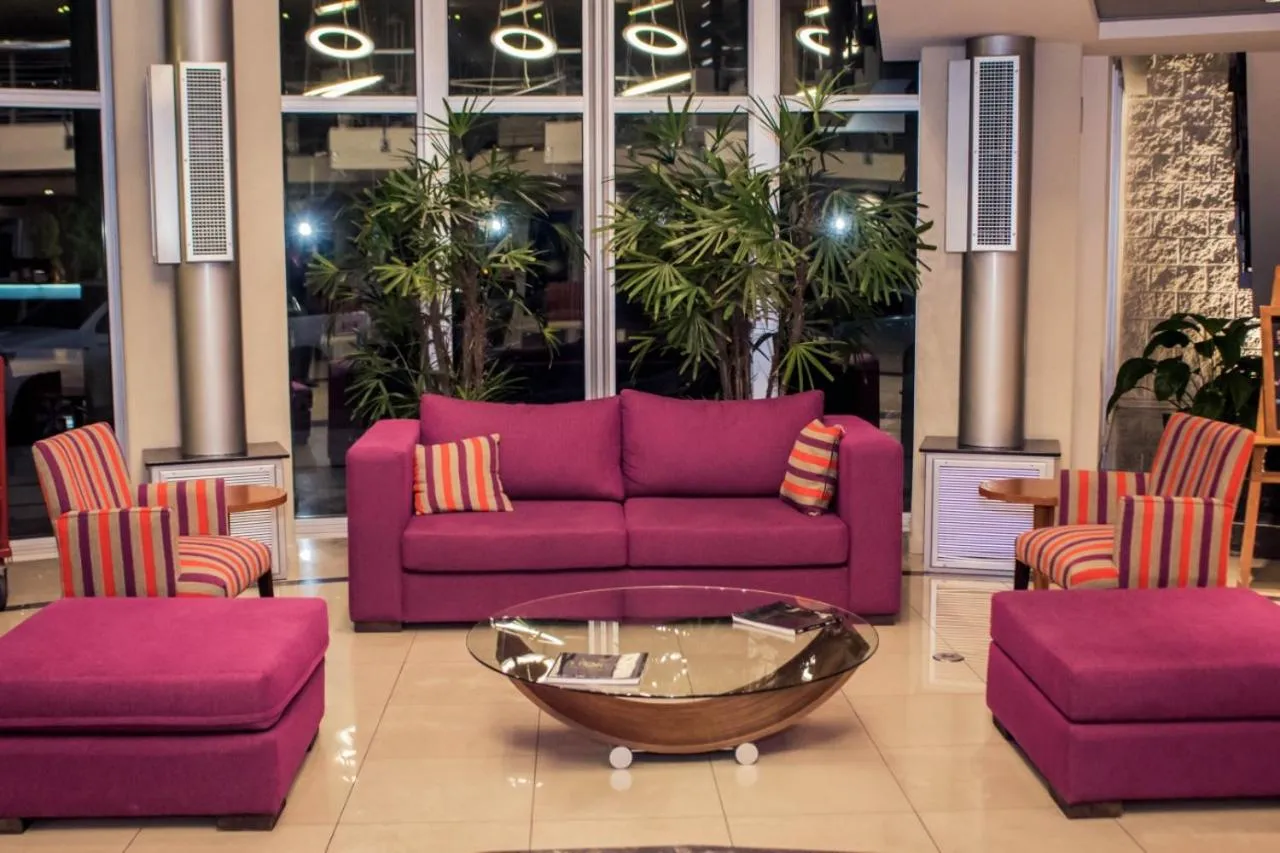 Living room in Maran Suites & Towers