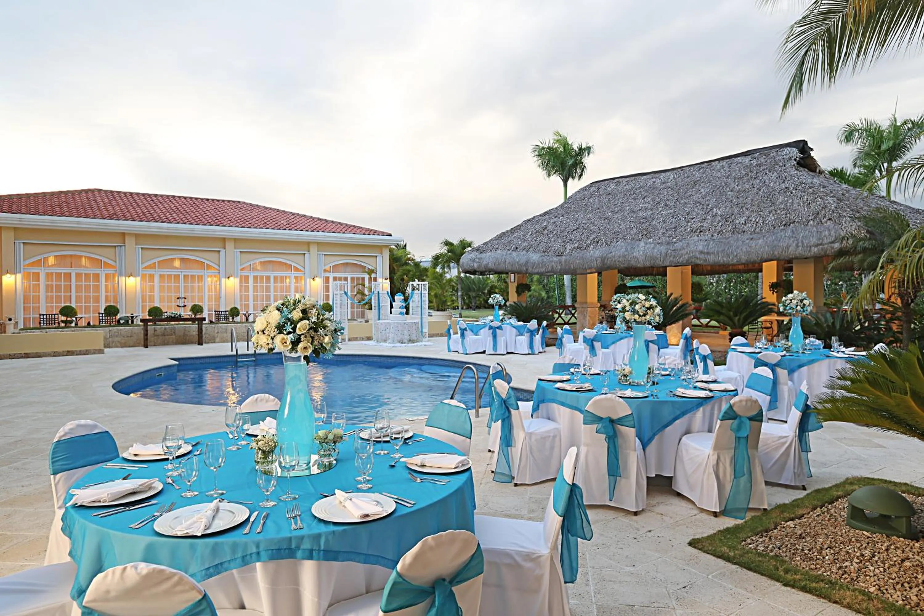 Pool view in Quality Hotel Real Aeropuerto Santo Domingo