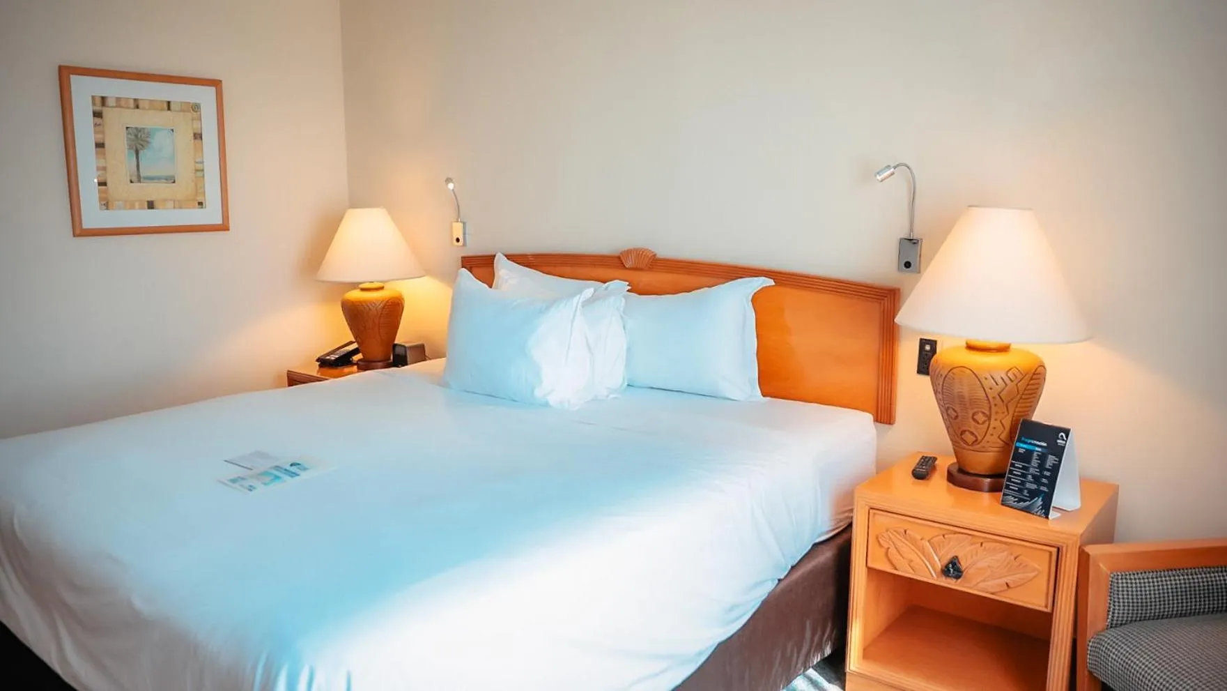 Bed in Quality Hotel Real Aeropuerto Santo Domingo