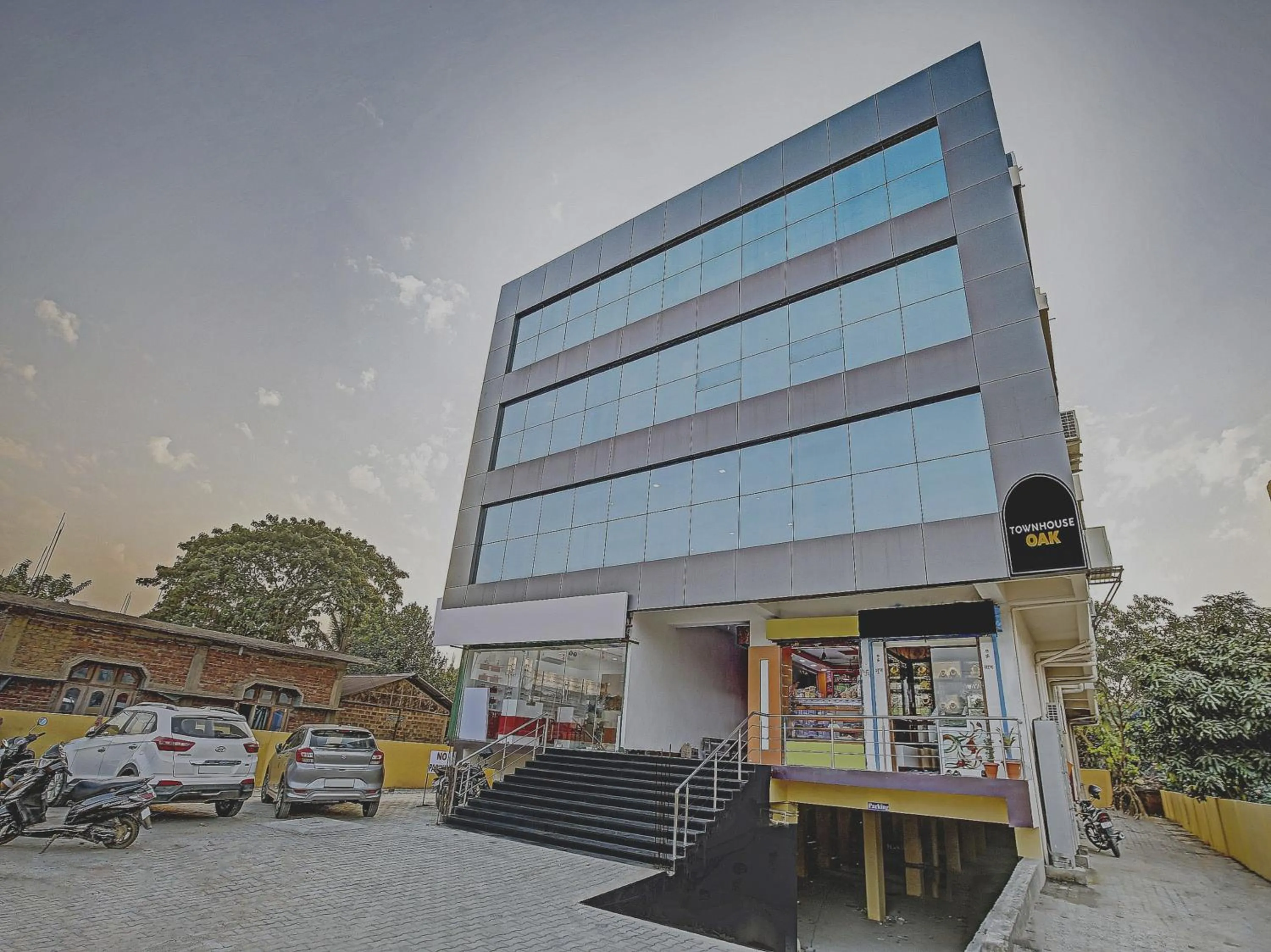 Facade/entrance in Townhouse OAK Hi-City