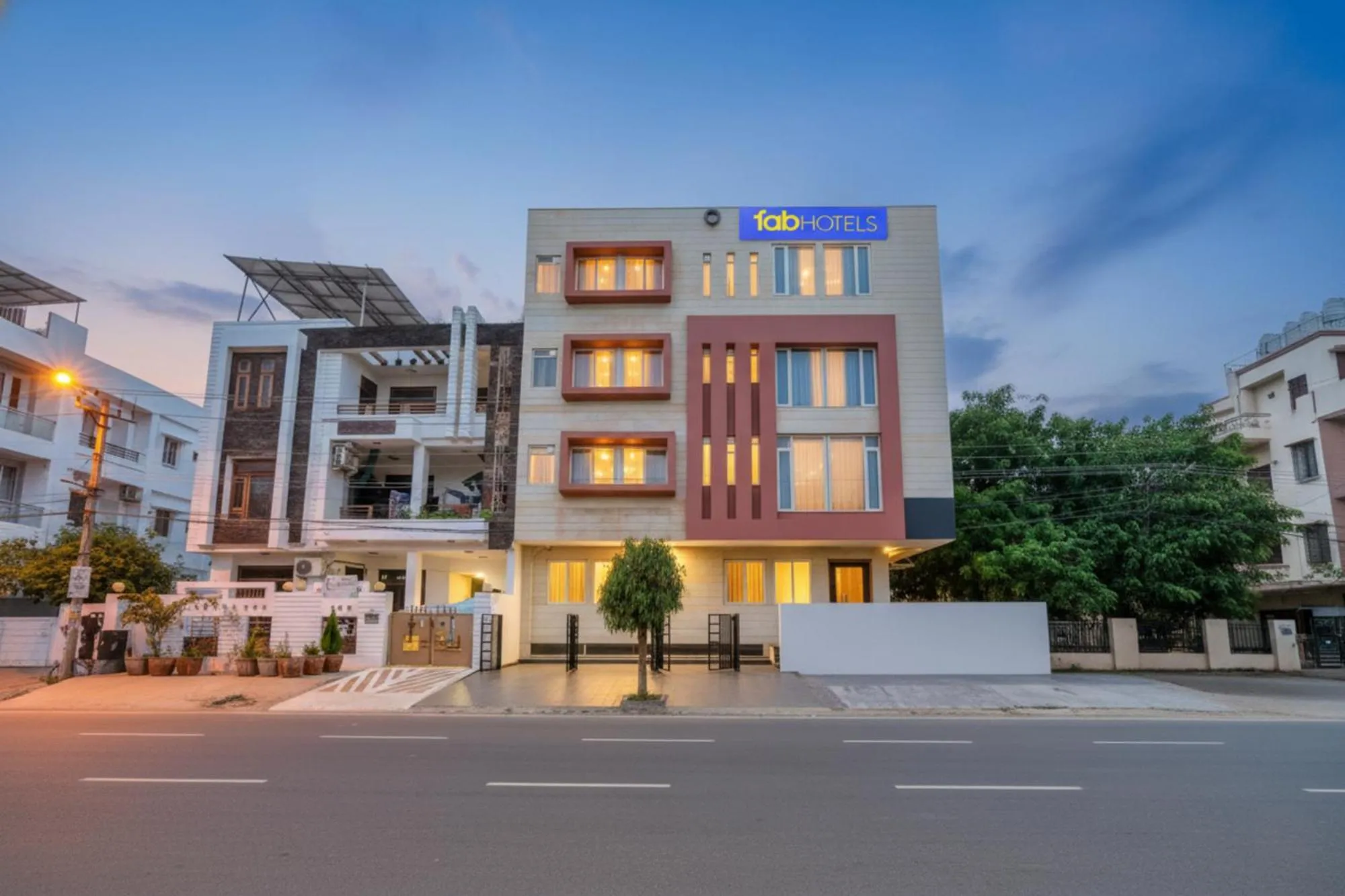 Property building in FabHotel Shiv Rachna - Mansarovar