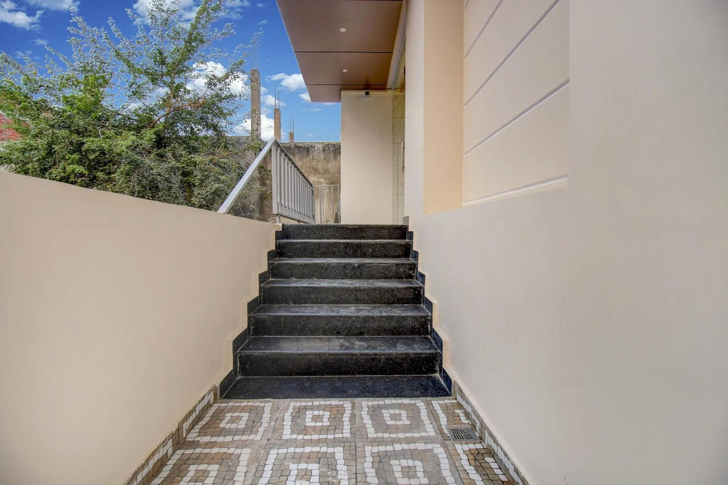 Facade/entrance in Townhouse OAK Aurelia Grand