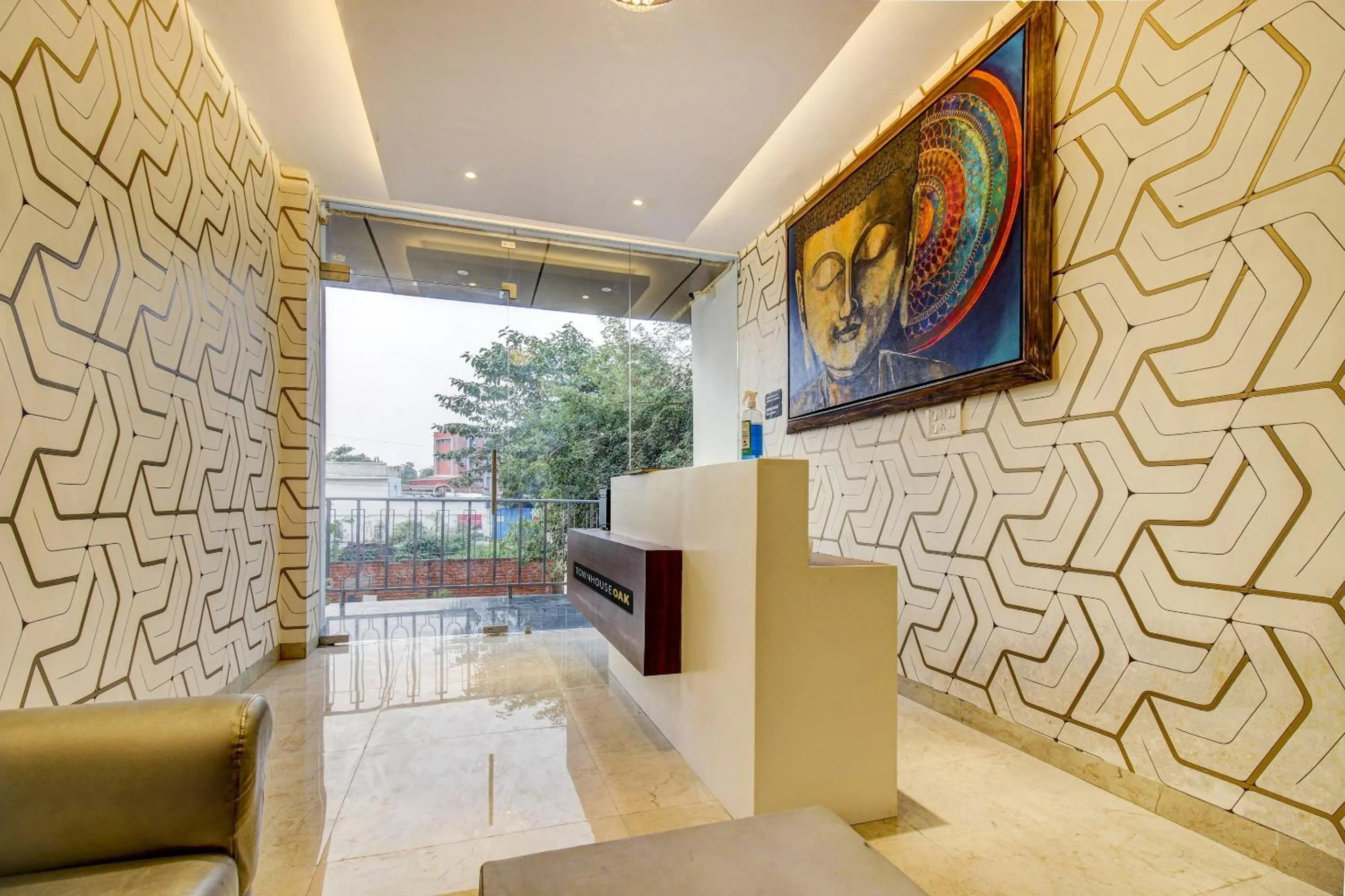 Lobby or reception in Super Townhouse OAK Aurelia Grand
