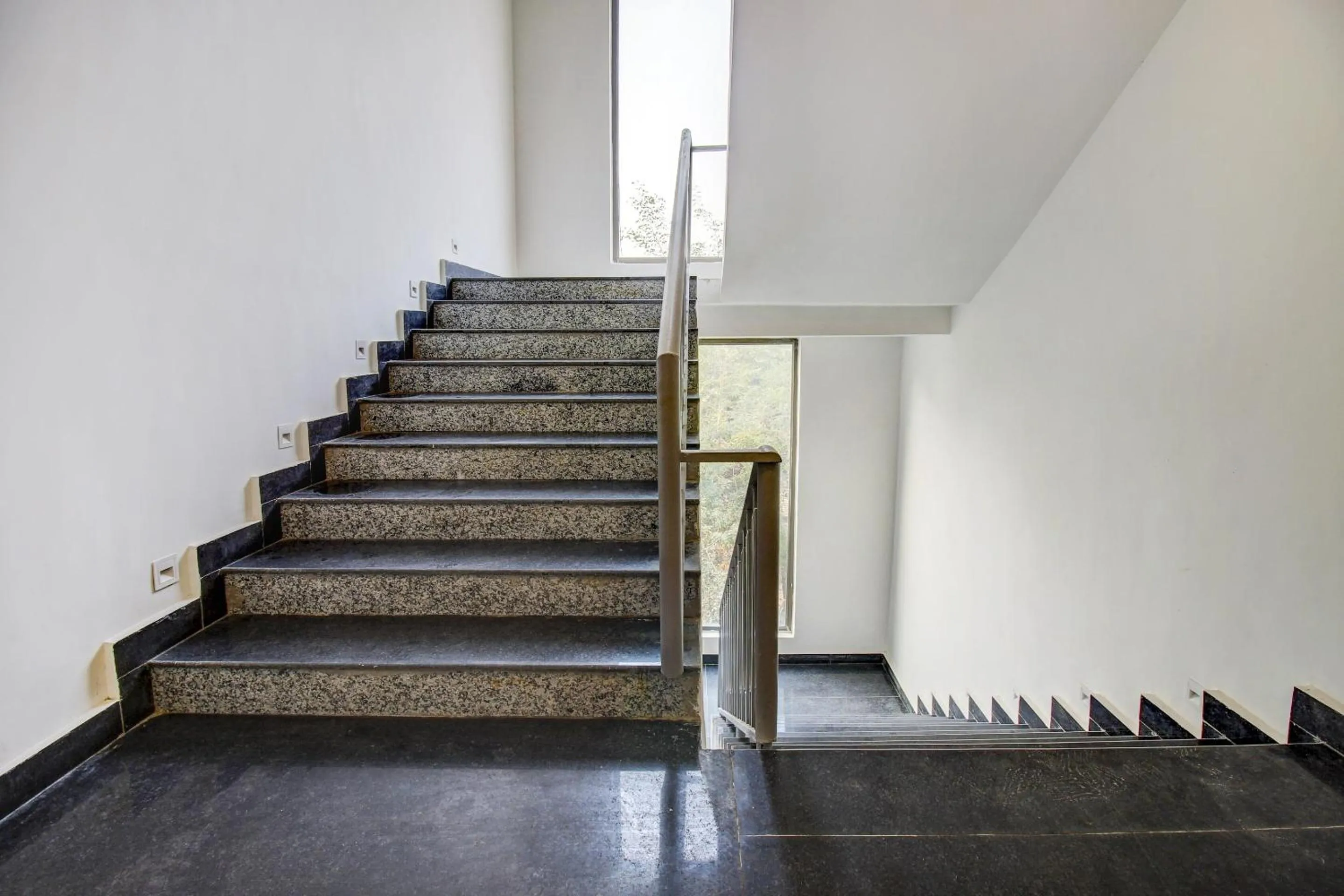 Lobby or reception in Super Townhouse OAK Aurelia Grand