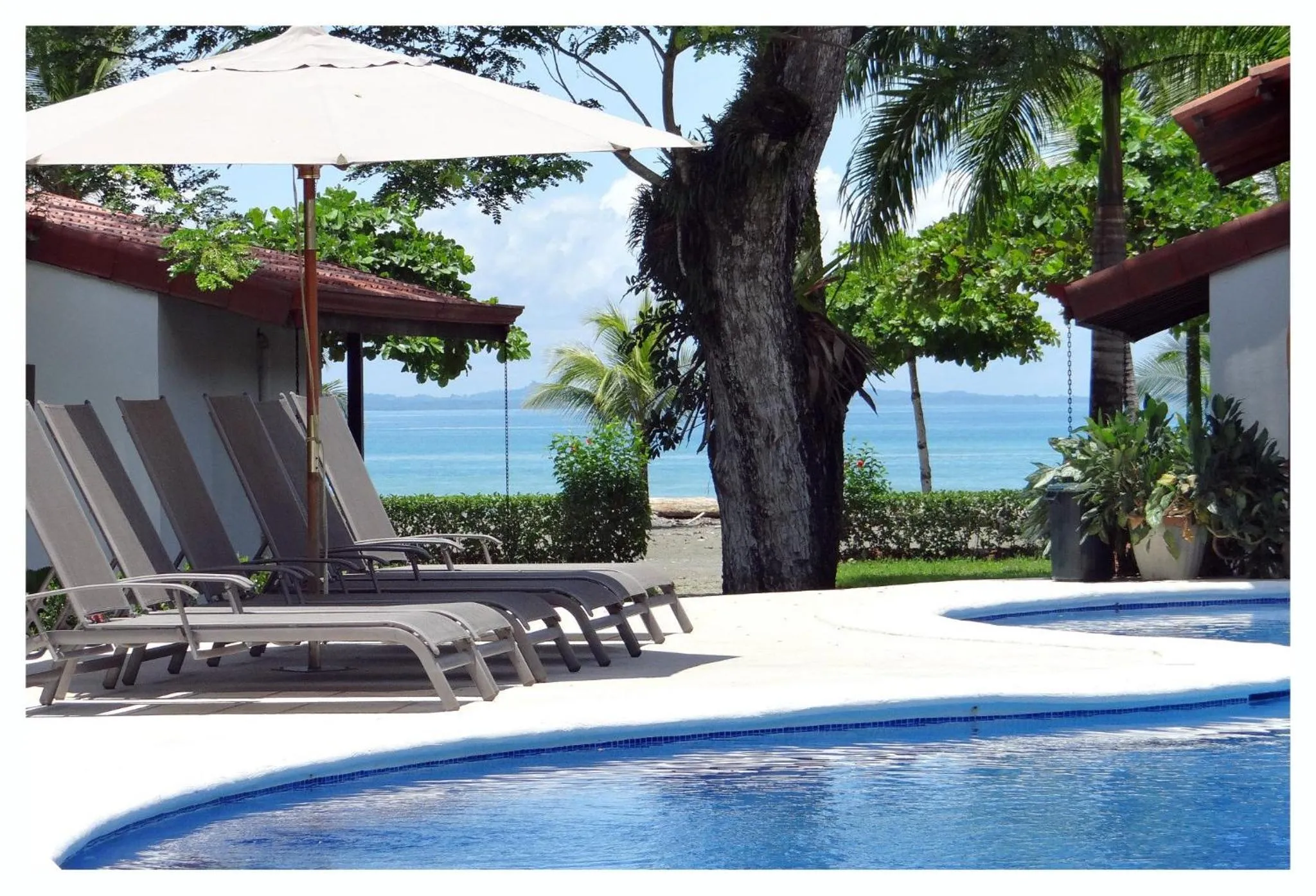 Agua Dulce On The Beach