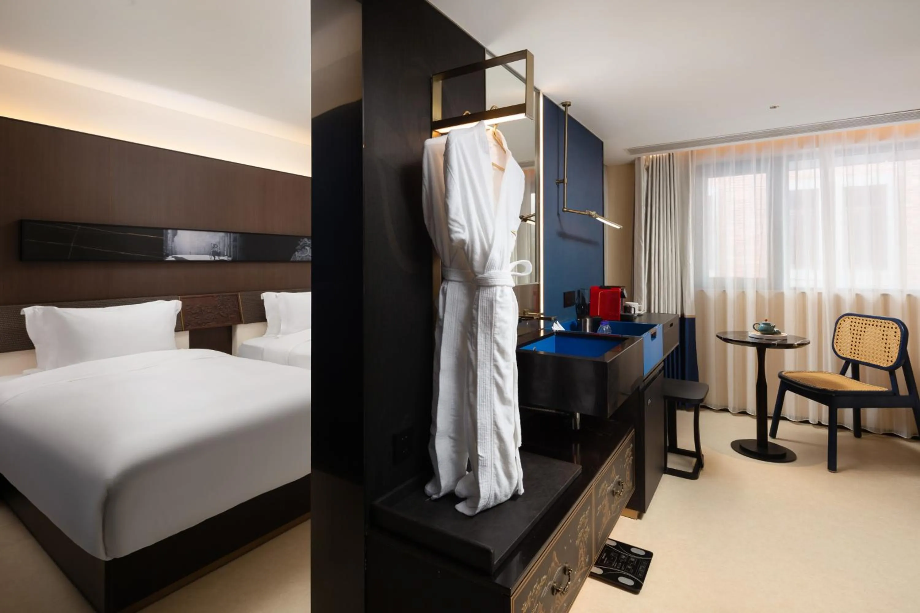 Photo of the whole room, Bed in The Yun Collection Guangzhou Yong Qing Fang