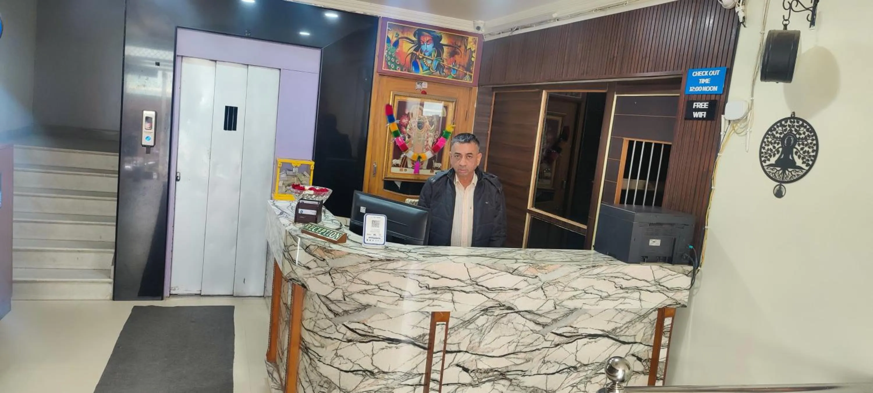 Lobby or reception in Hotel Siddhi Vinayak