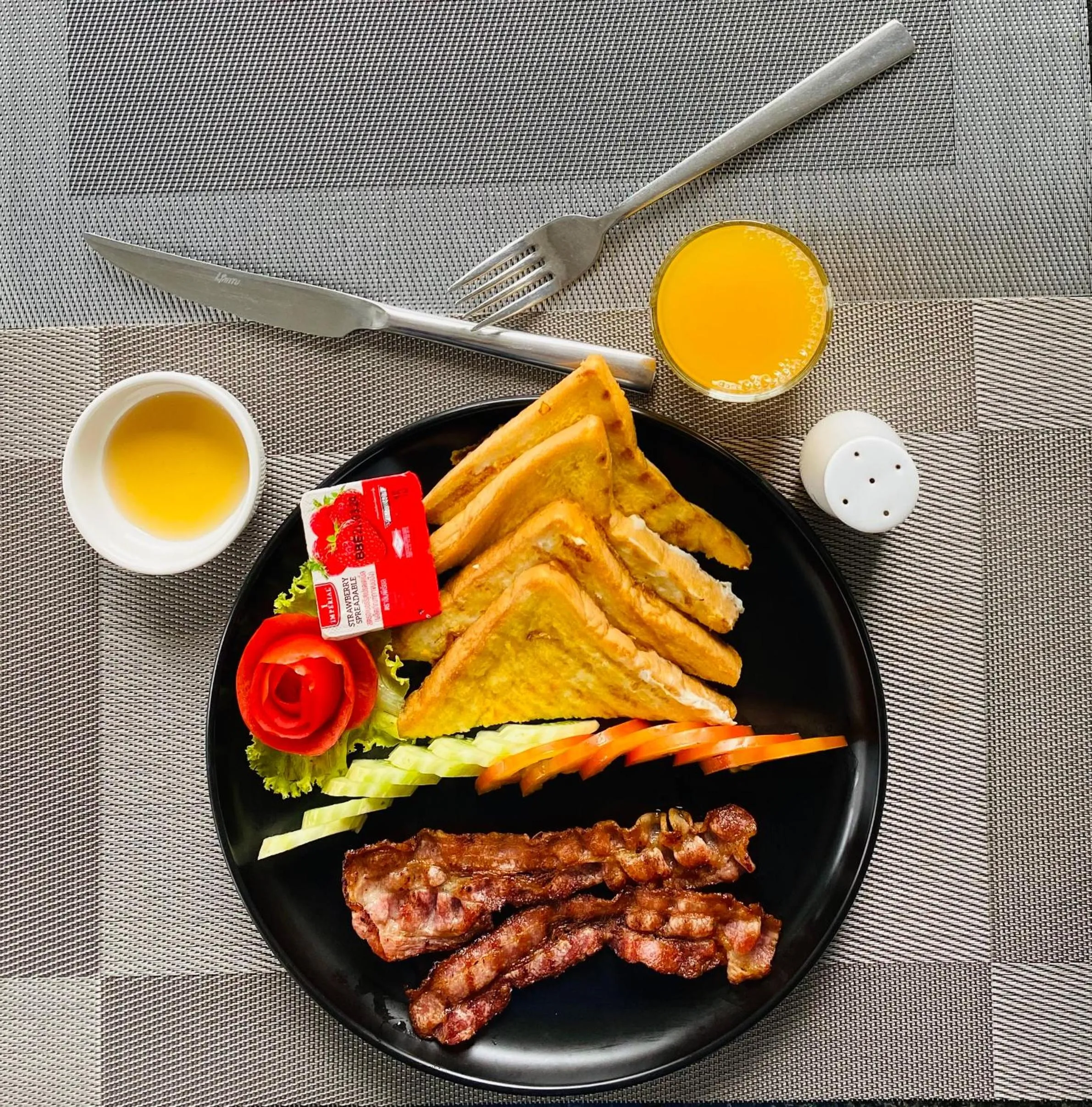 Breakfast in Kampot Sunny Hotel