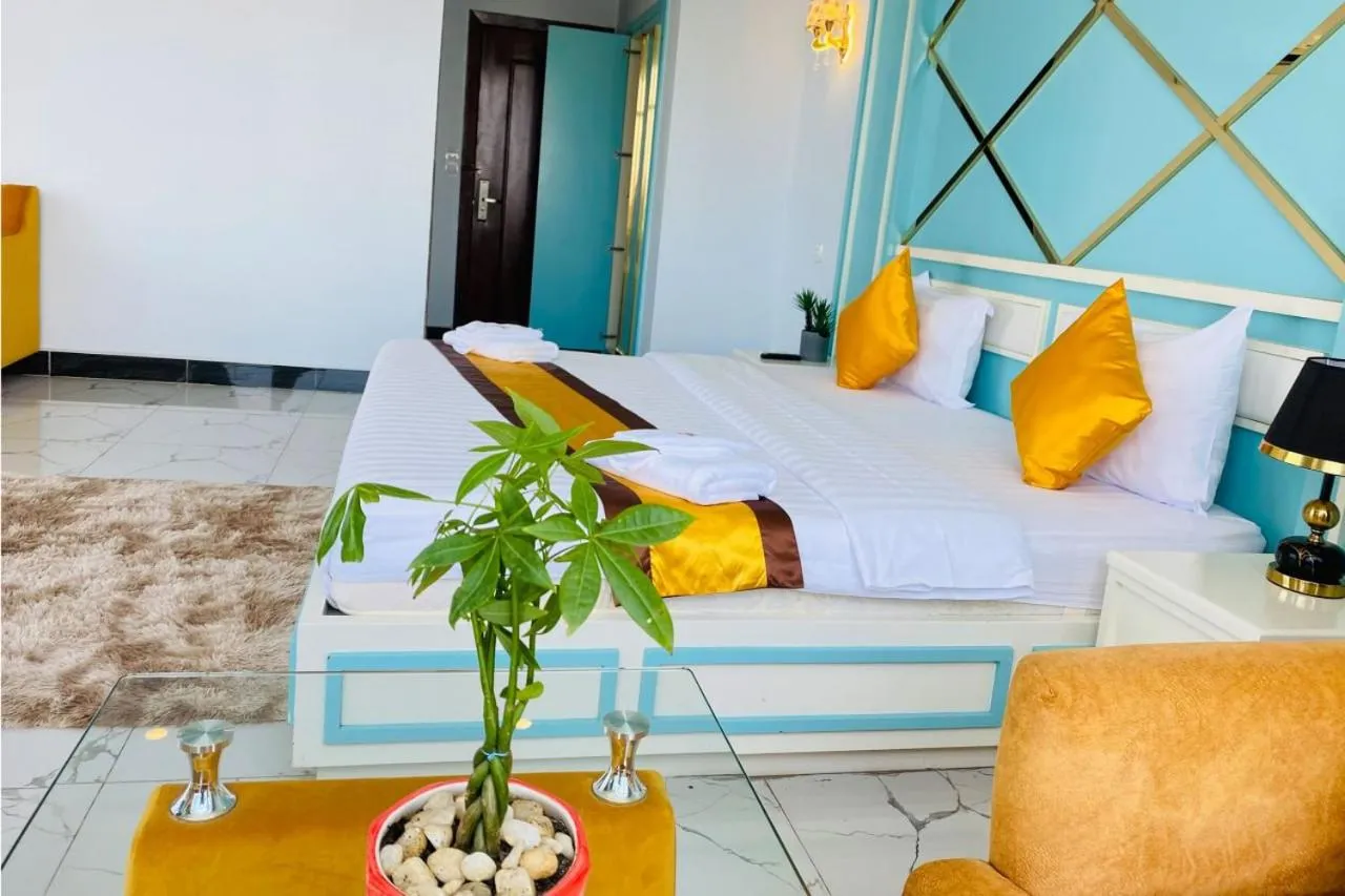 Bed in Kampot Sunny Hotel