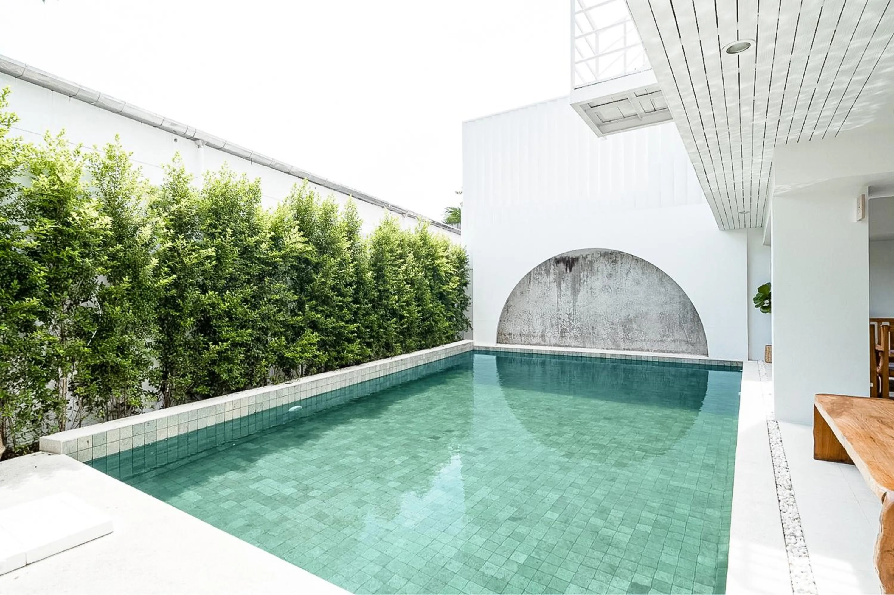 Swimming pool in Bedline Hotel - SHA Certified