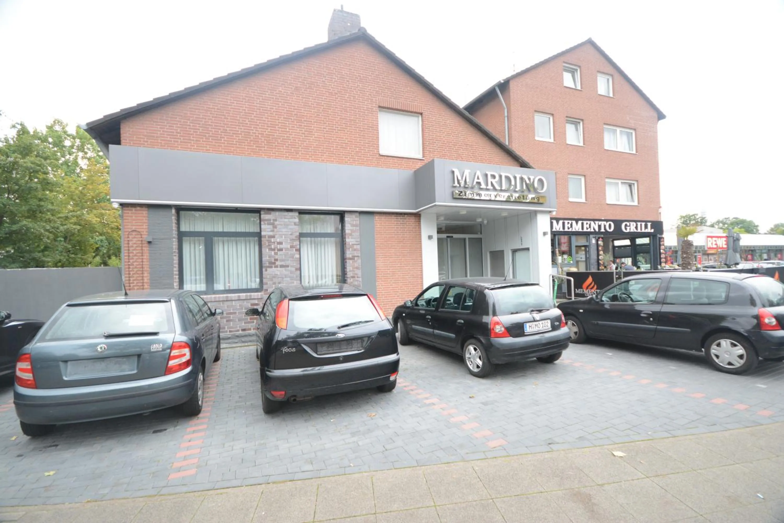 Property building in Hannover Zimmervermietung Mardino