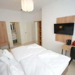 Bed in Hannover Zimmervermietung Mardino