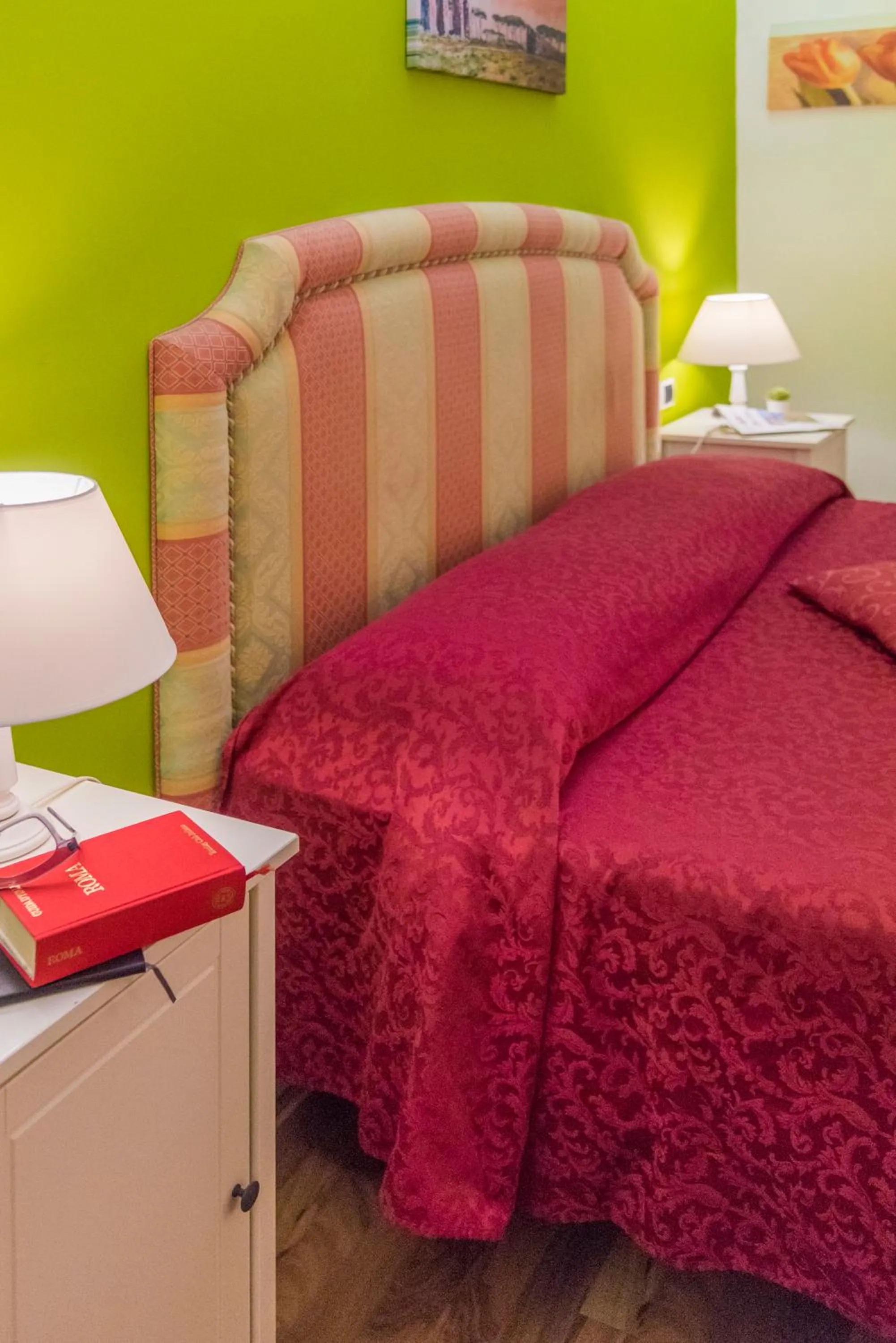 Bed in Gregorio's Rooms