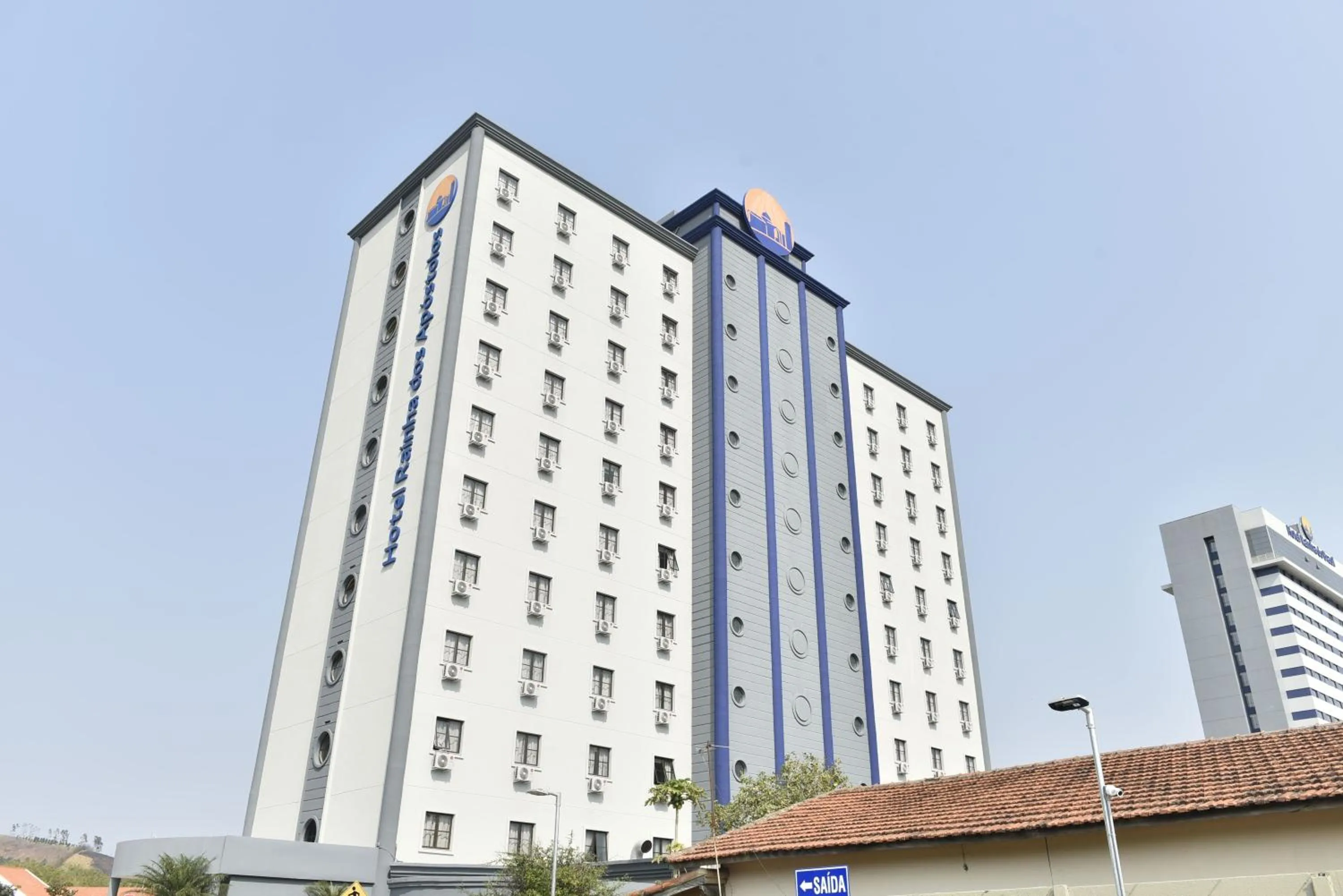 Property building in Hotel Rainha dos Apóstolos