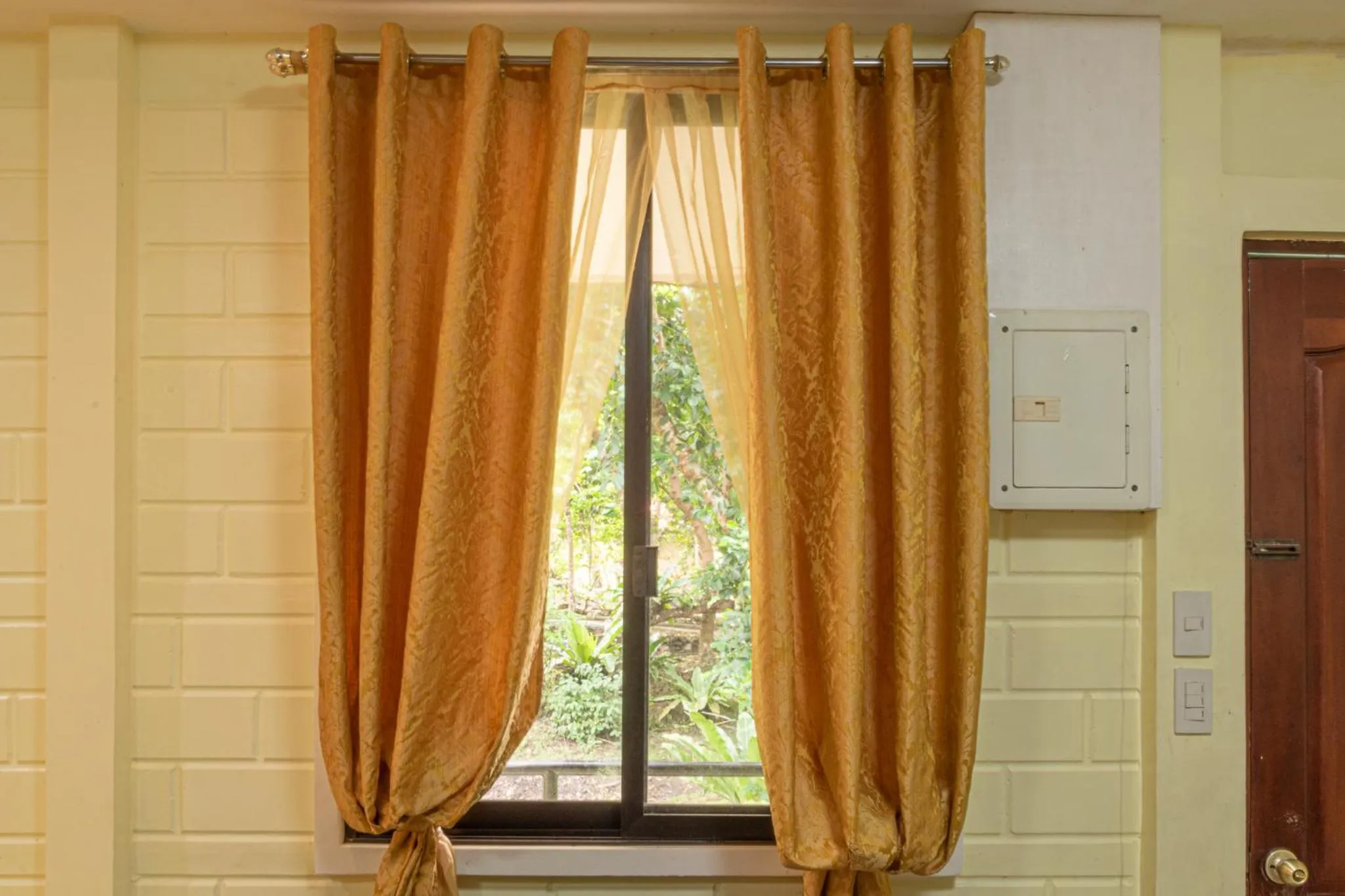 Almira Diving Resort- Panglao