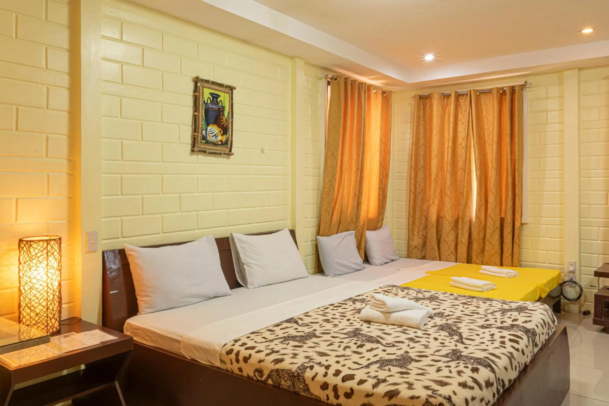 Bed in Almira Diving Resort- Panglao