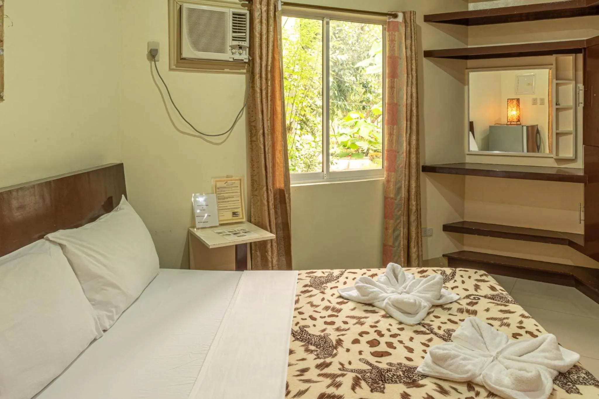 Bed in Almira Diving Resort- Panglao