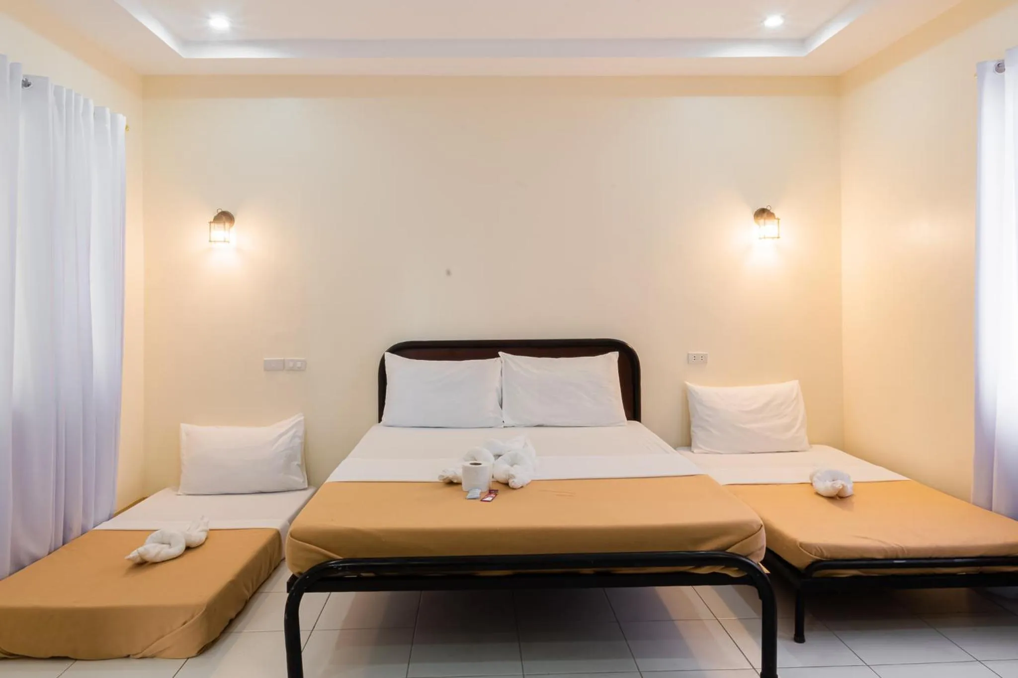 Bed in Almira Diving Resort- Panglao