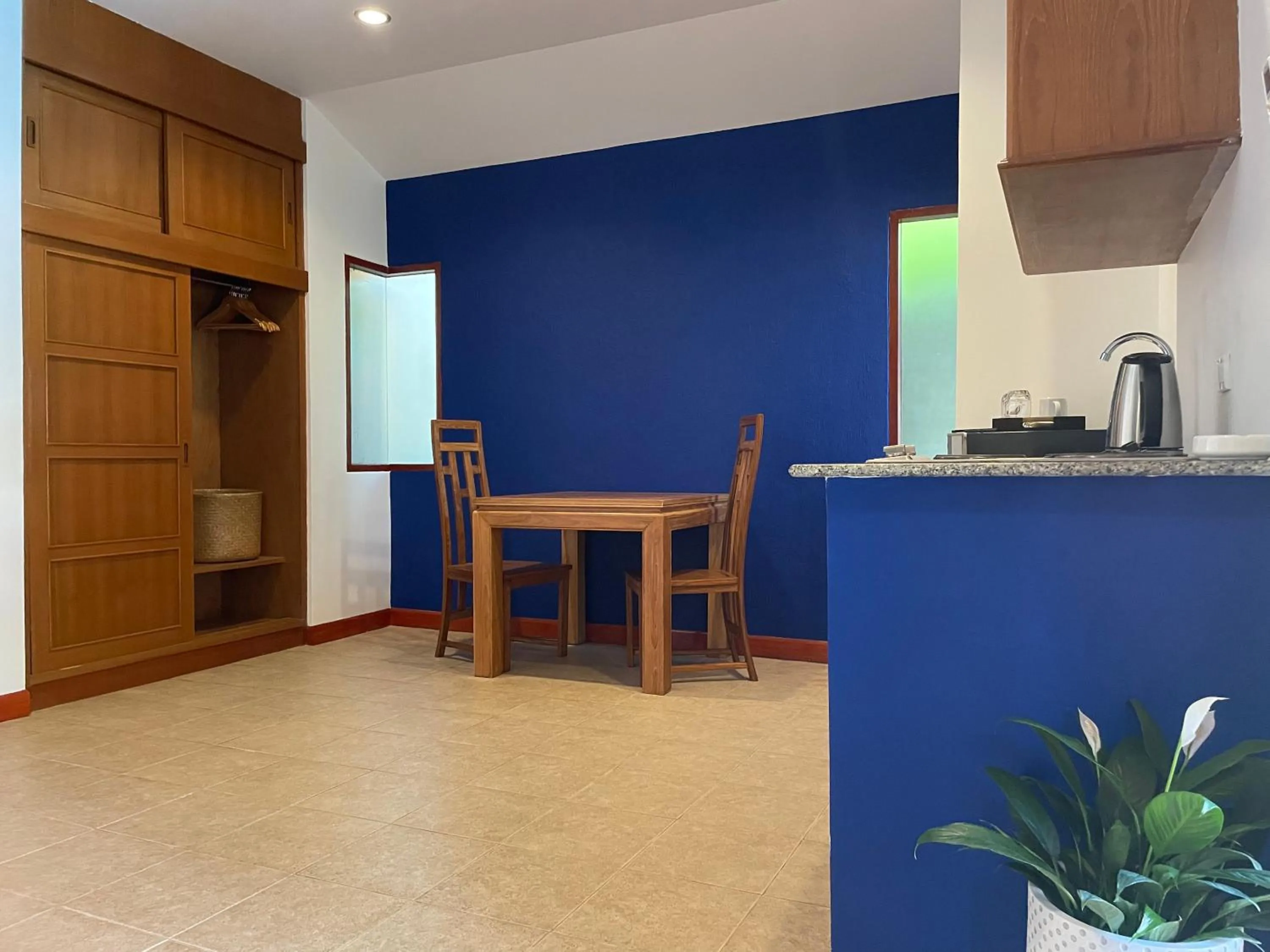 Kitchen or kitchenette in The Pace Phuket Boutique Resort