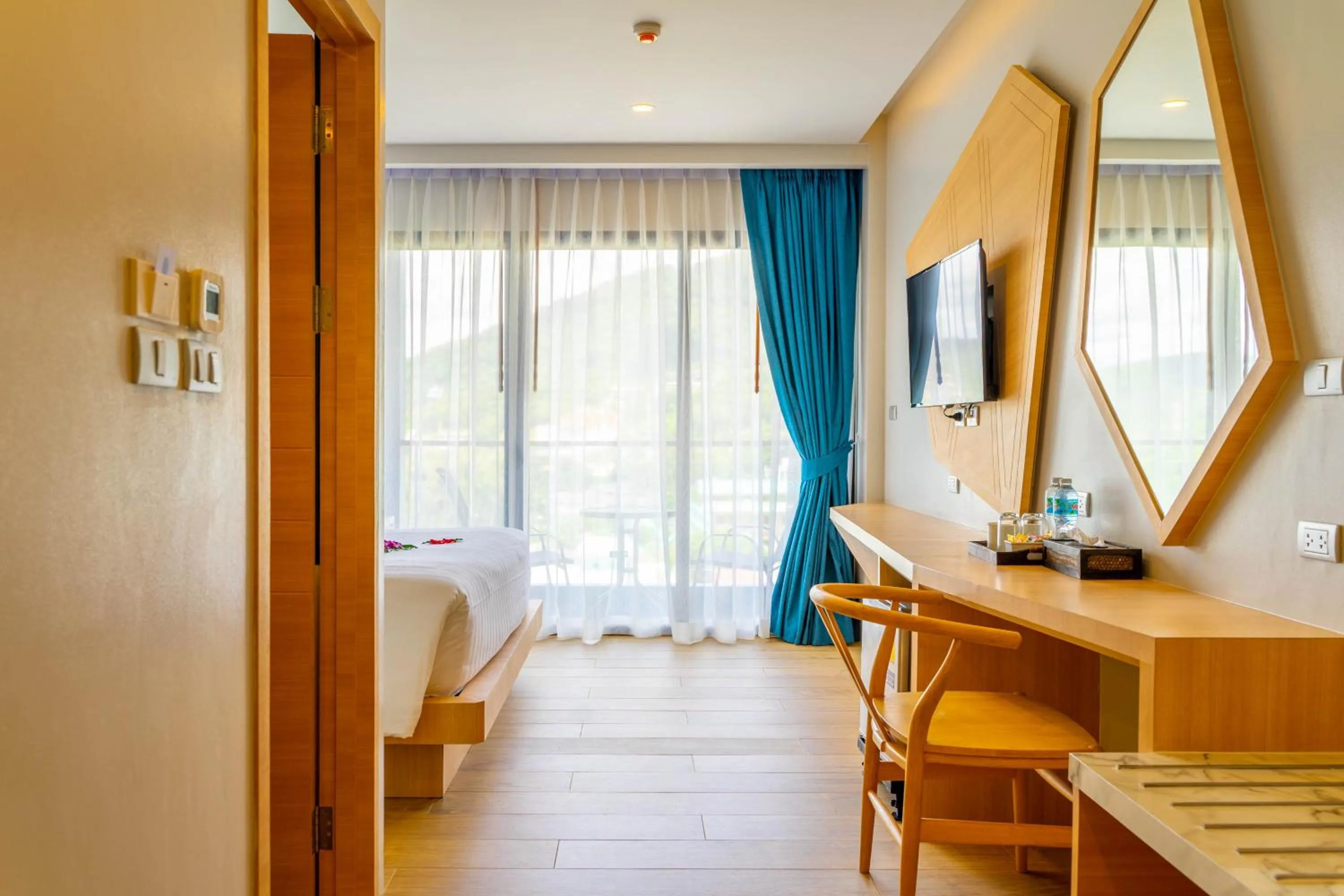 Golden Paradise Hotel - SHA PLUS