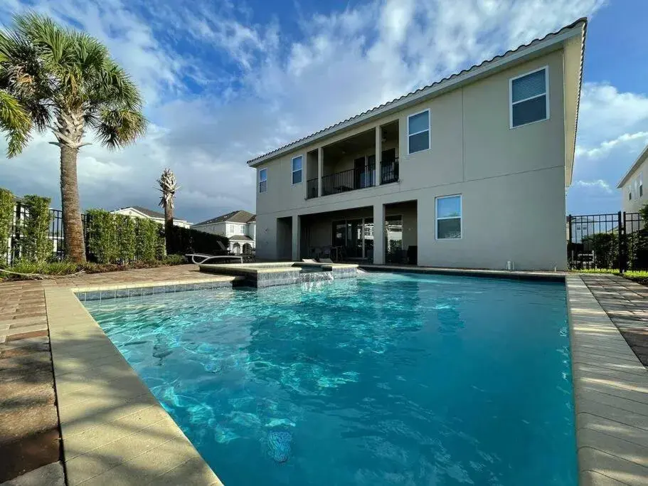 Spectacular 12-Bed Mansion with game room Spectacular 12-Bed Mansion with game room