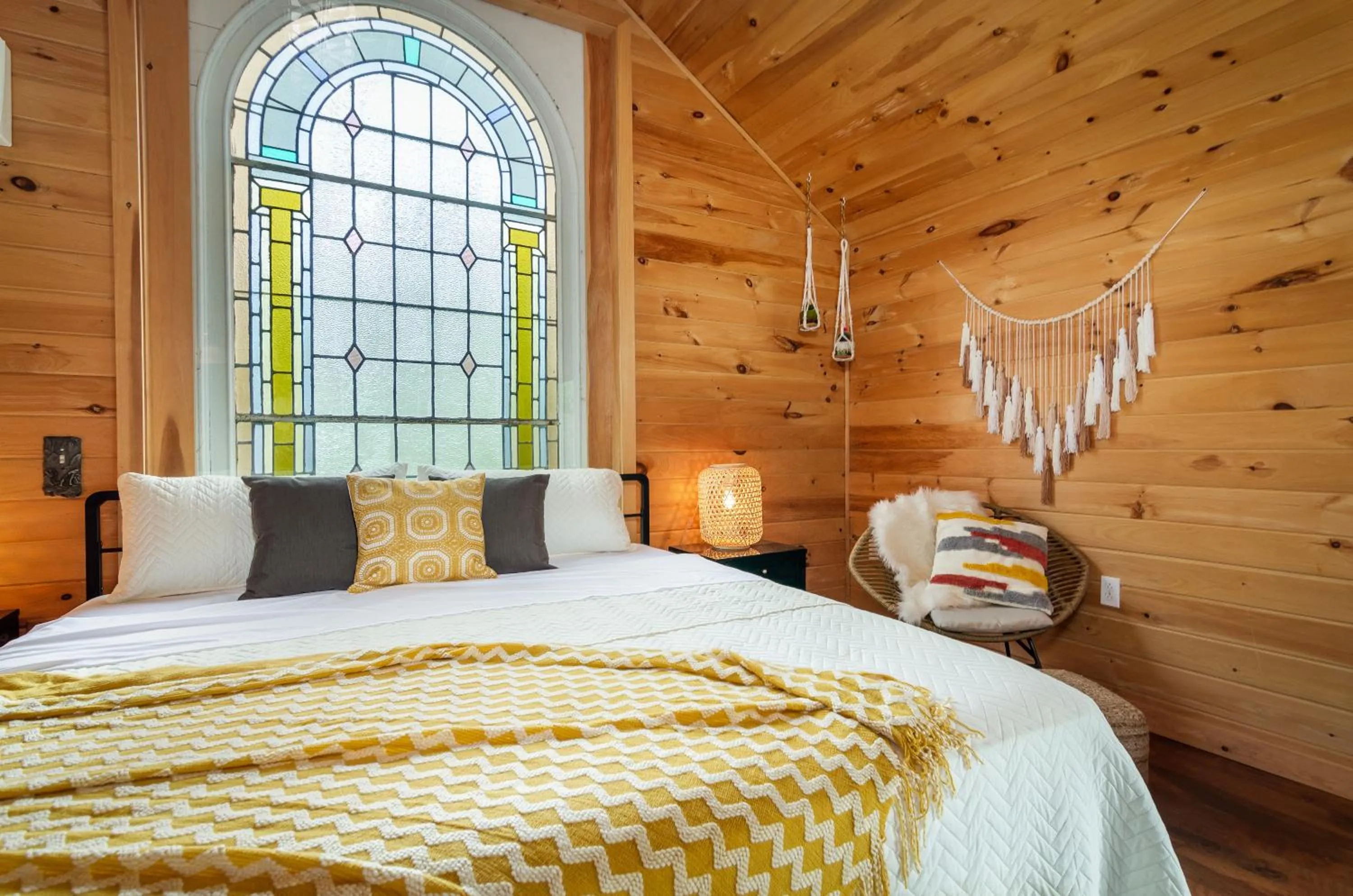 Bedroom, Bed in New Park Venue & Suites