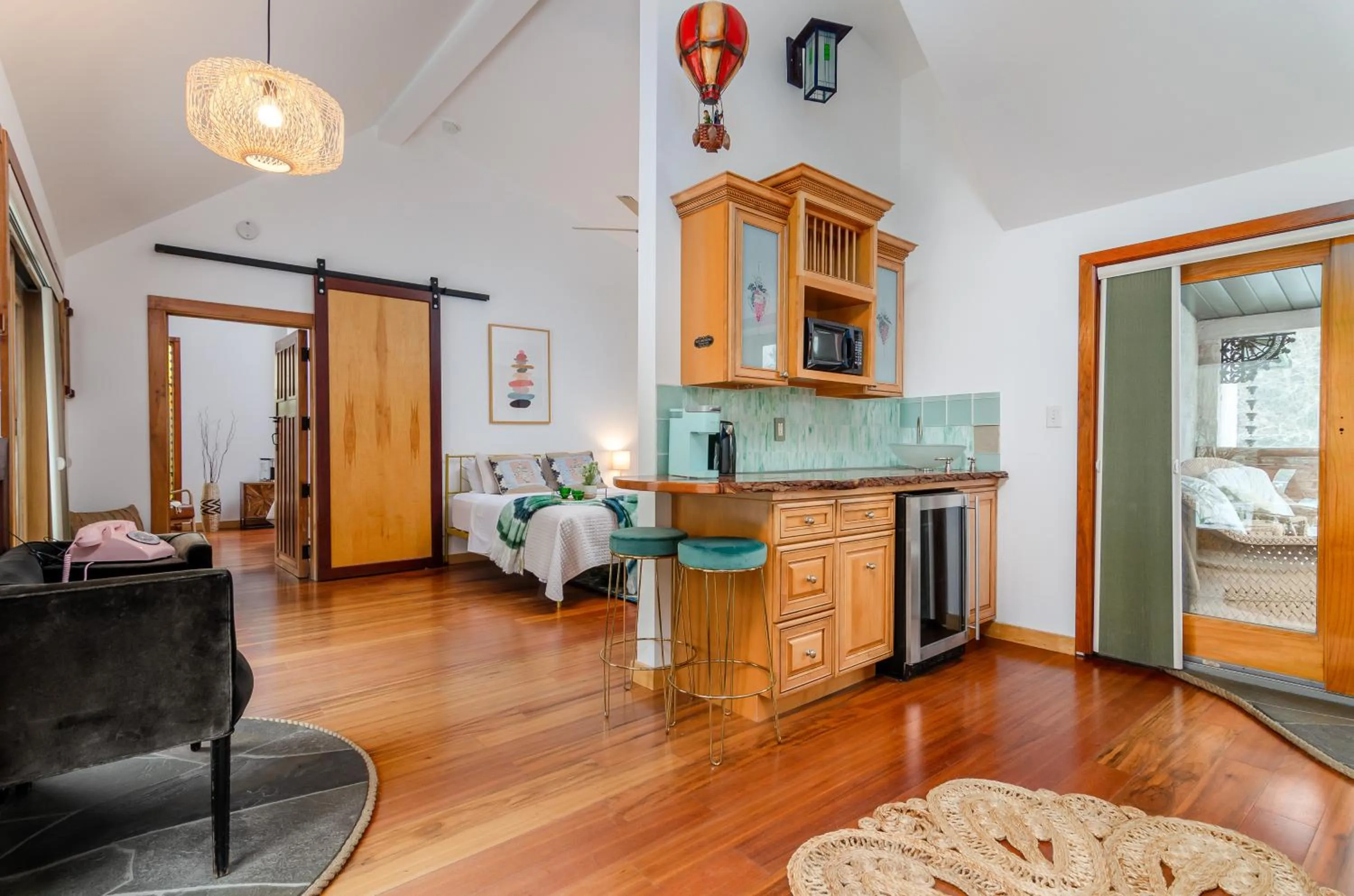 Kitchen or kitchenette in New Park Venue & Suites