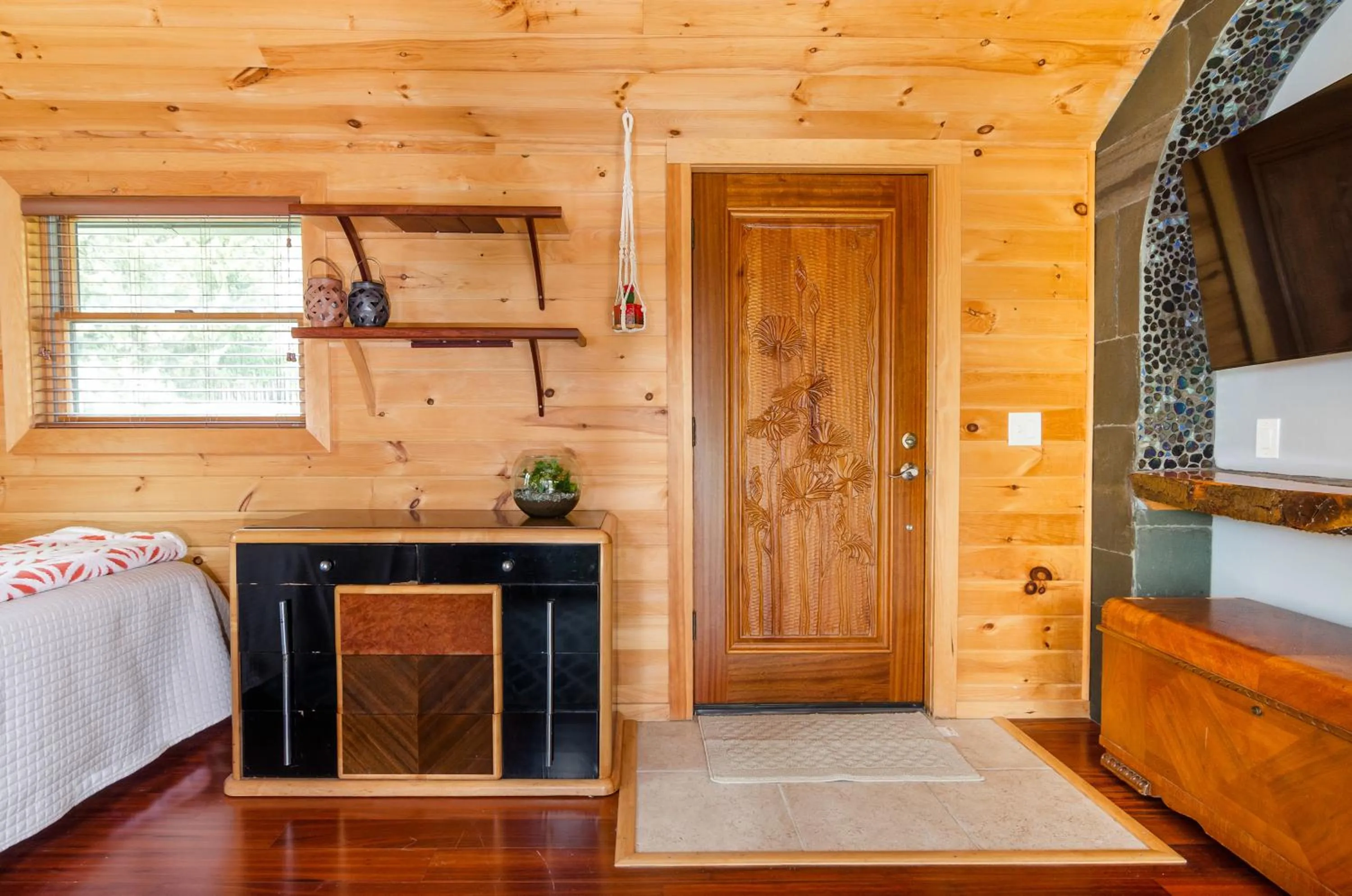 TV and multimedia in New Park Venue & Suites