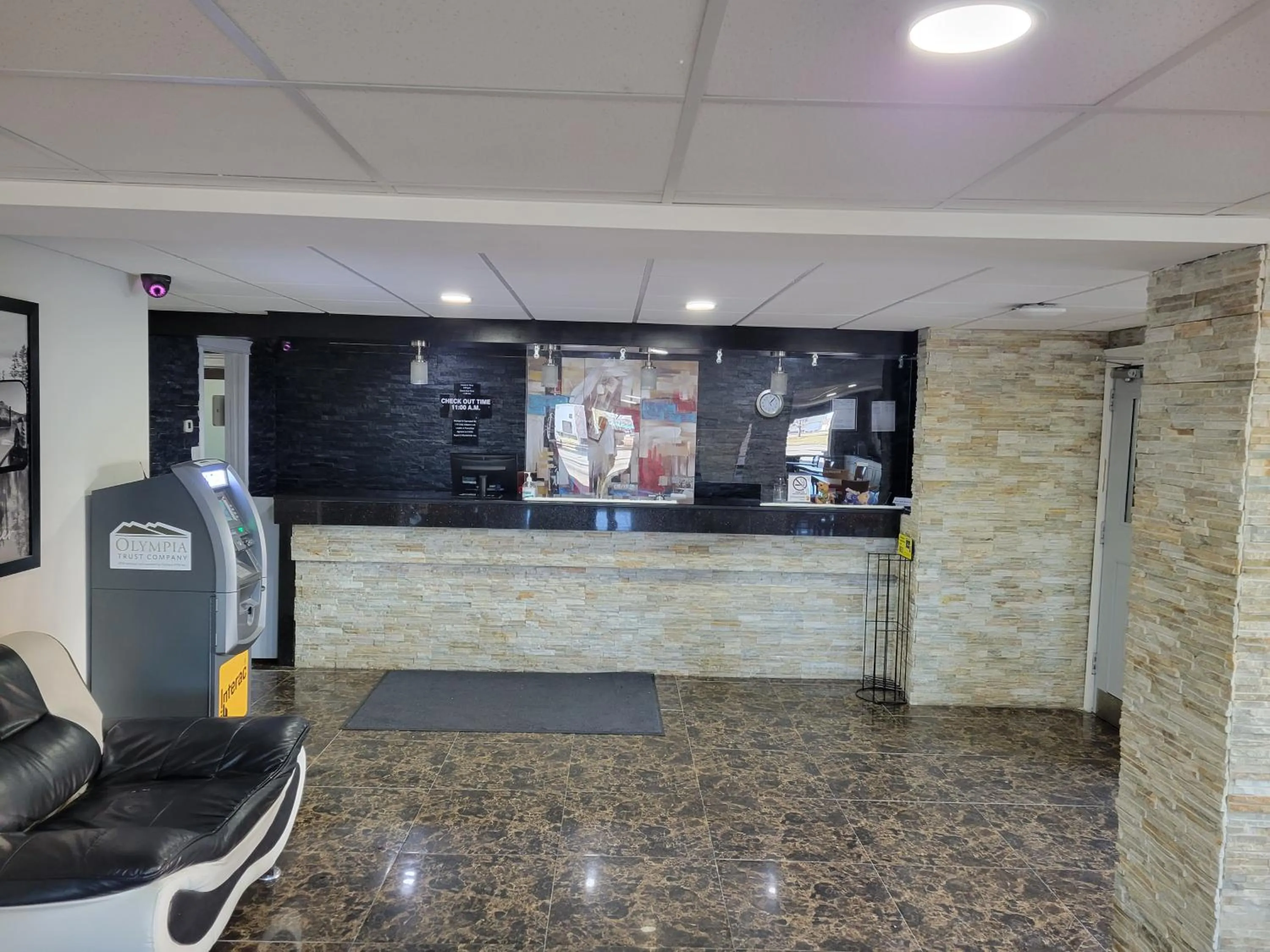 Lobby or reception in Super 8 North Red Deer