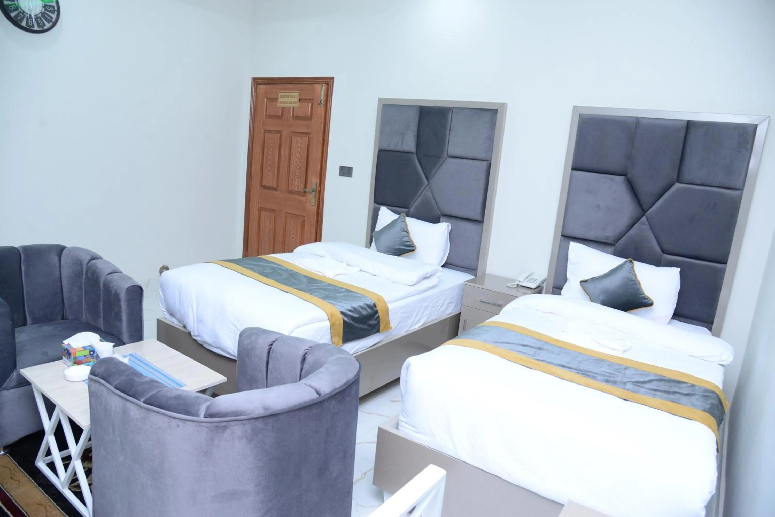 Bed in Hotel Grand Lahore