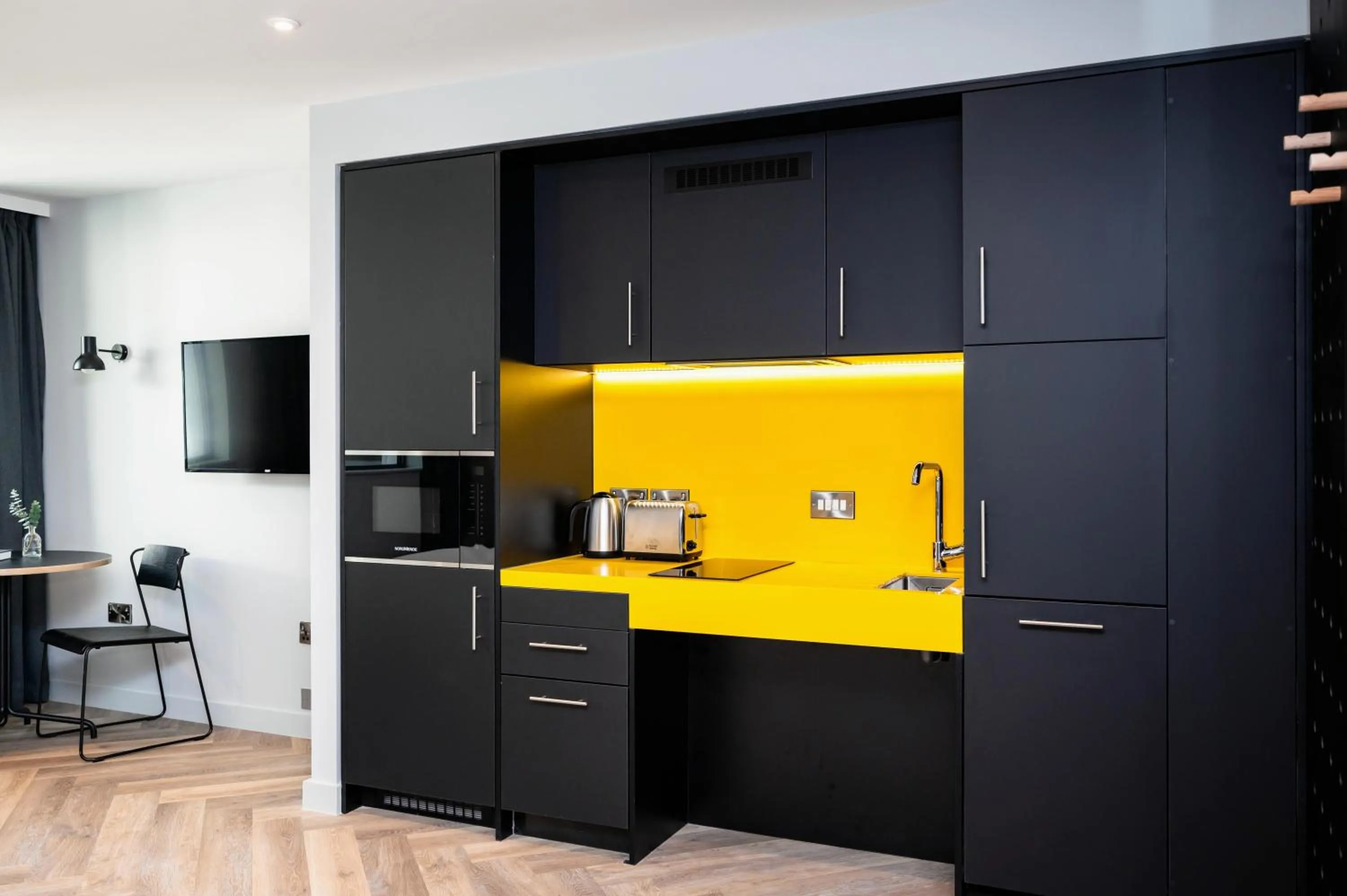 Kitchen or kitchenette in Staycity Aparthotels Dublin Tivoli