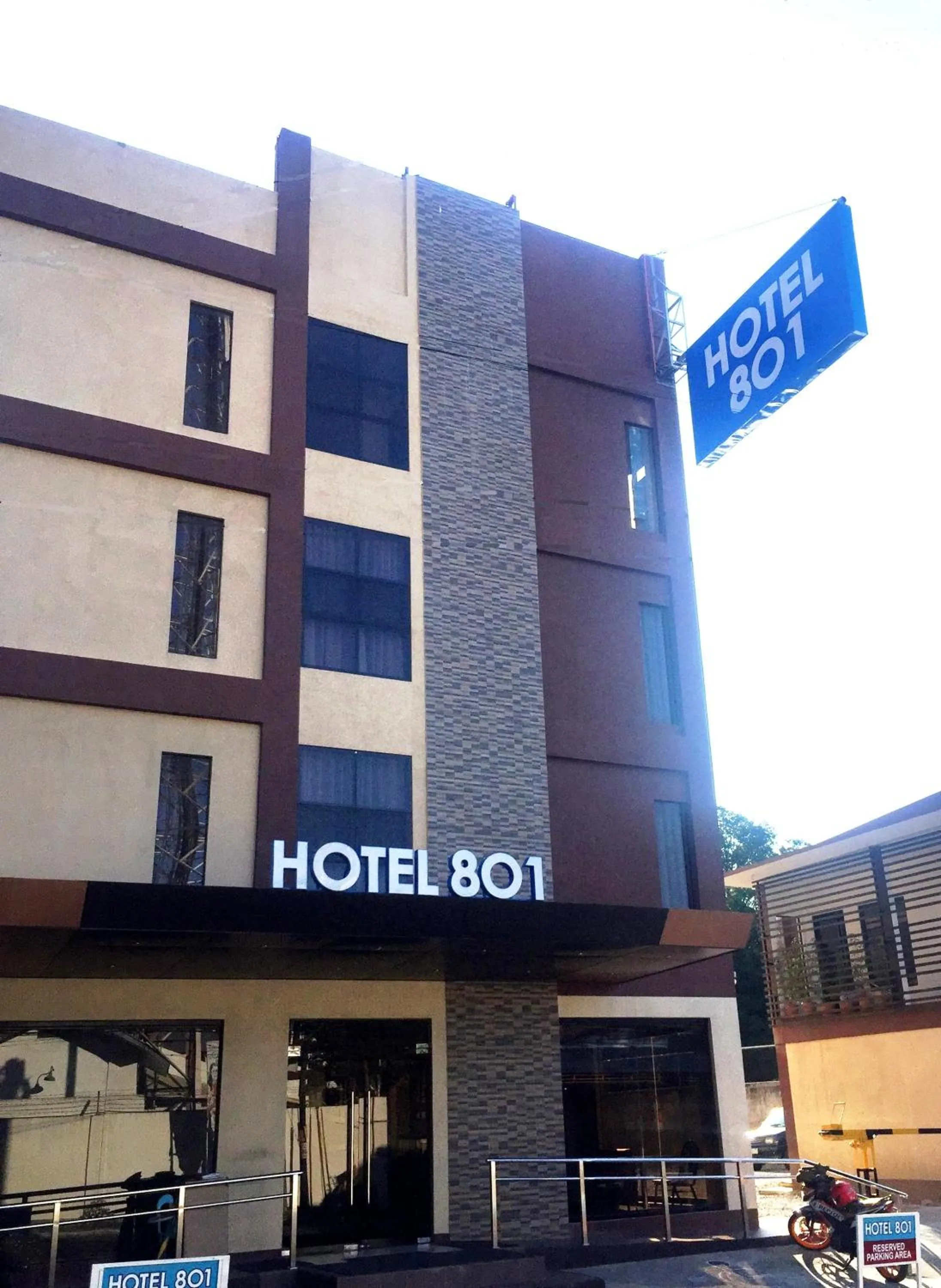 Hotel 801