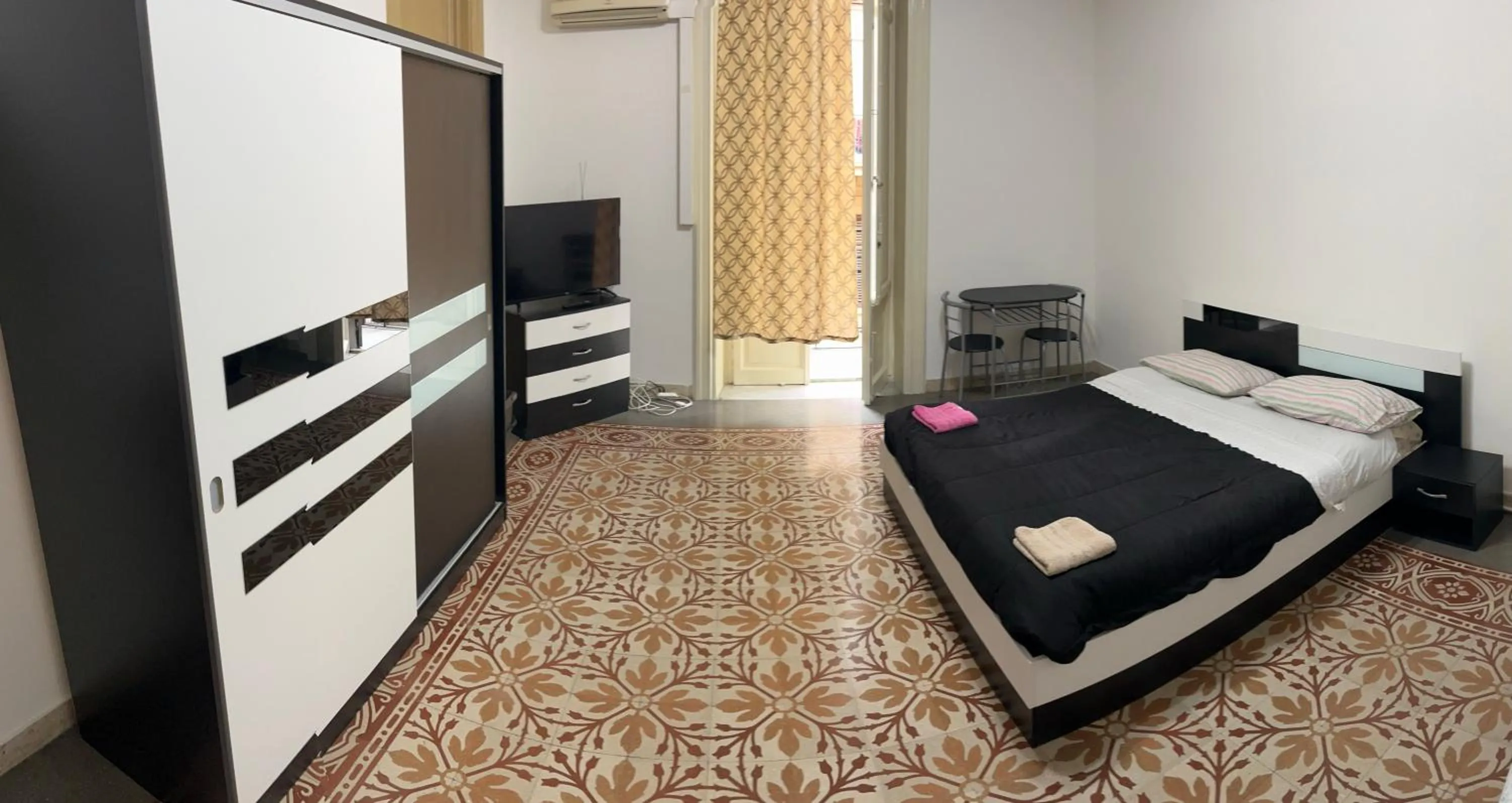 Bed in Manzoni rooms