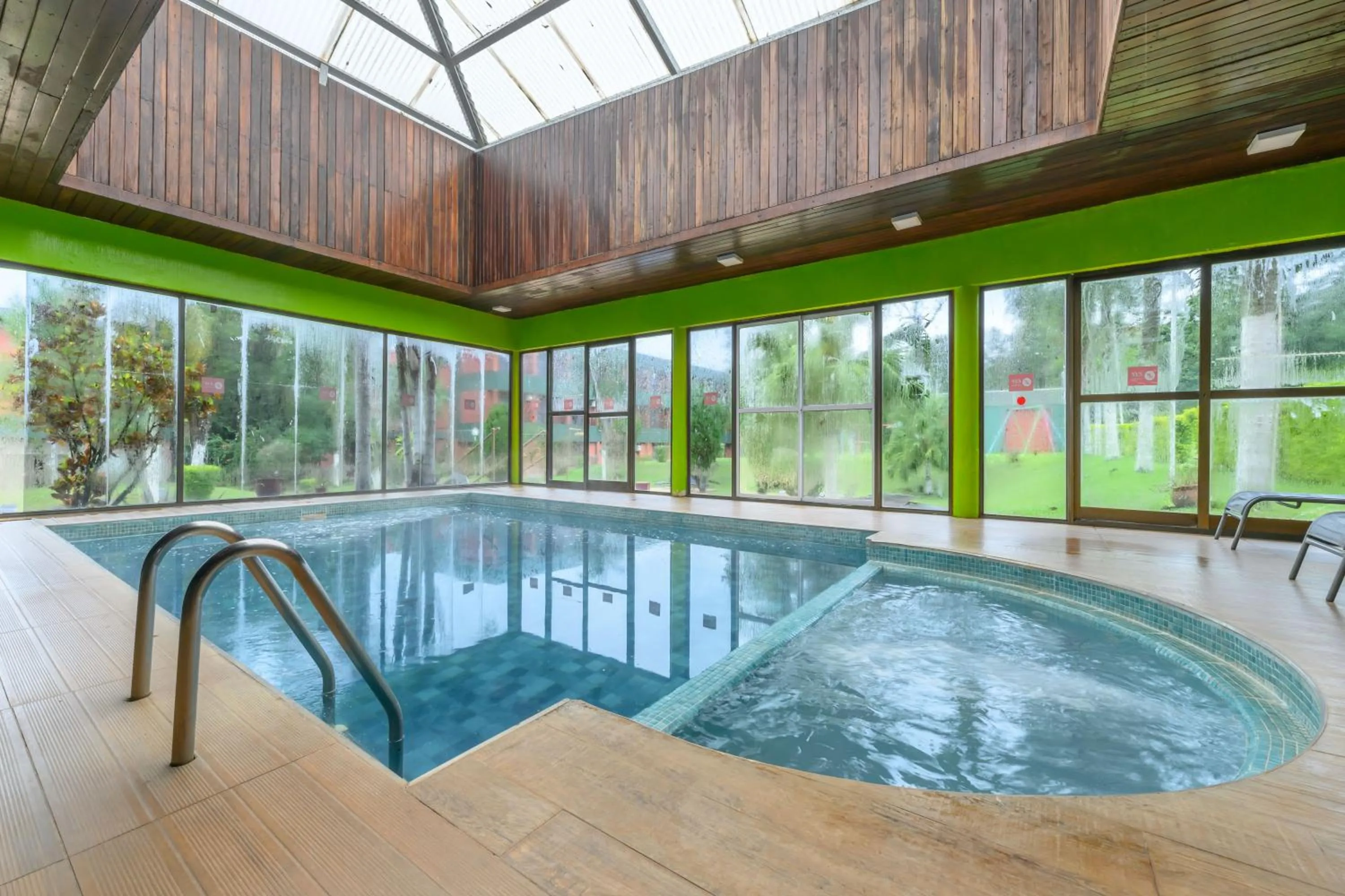 Spa and wellness centre/facilities in Exe Hotel Cataratas