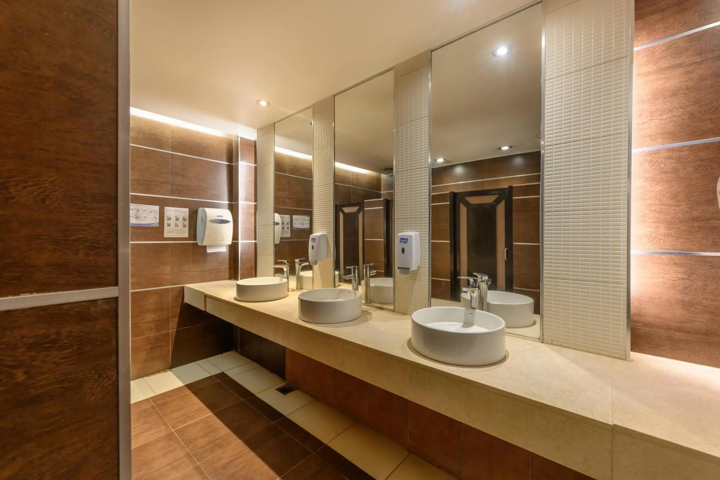 Public Bath in Exe Hotel Cataratas