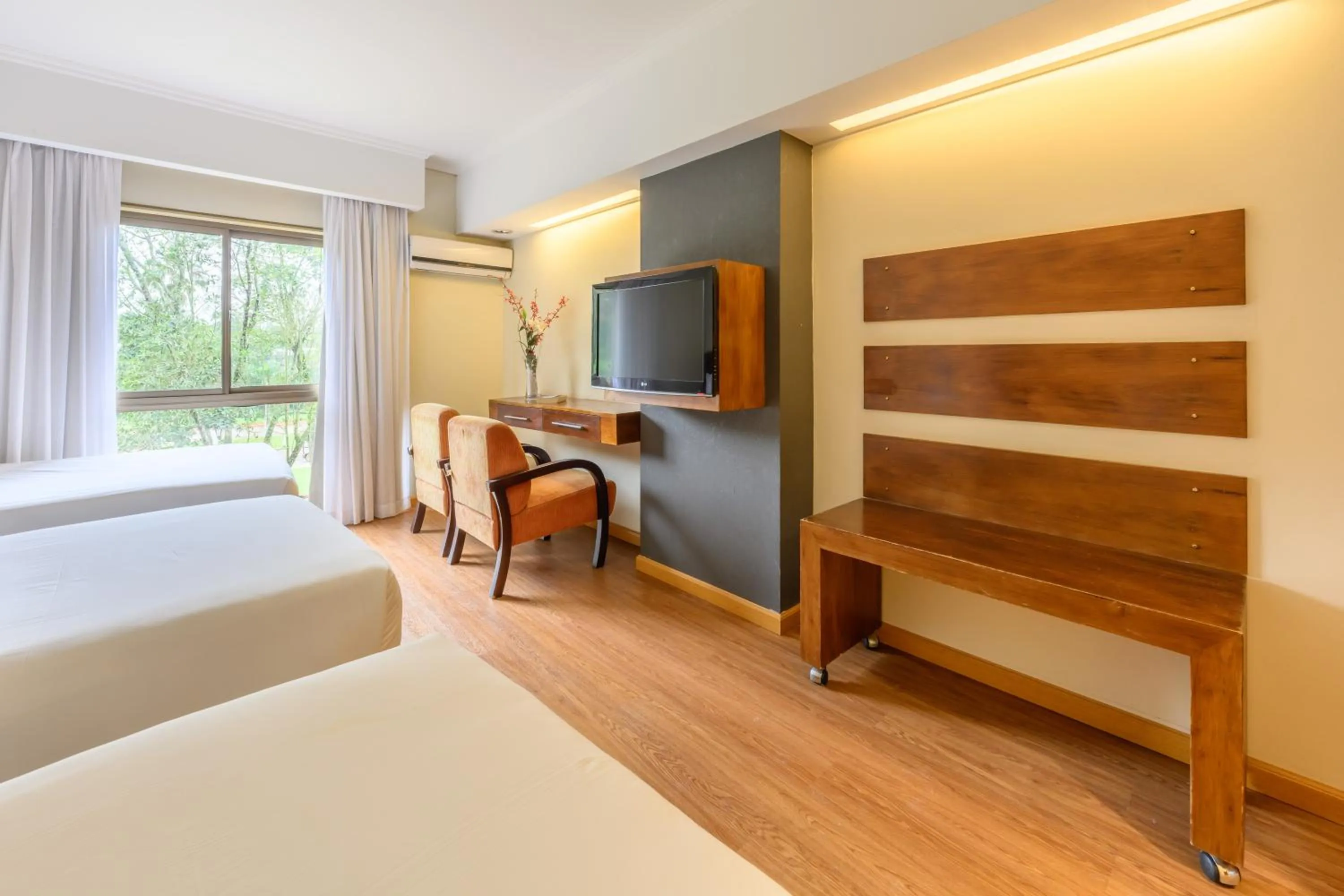 Photo of the whole room, Bed in Exe Hotel Cataratas