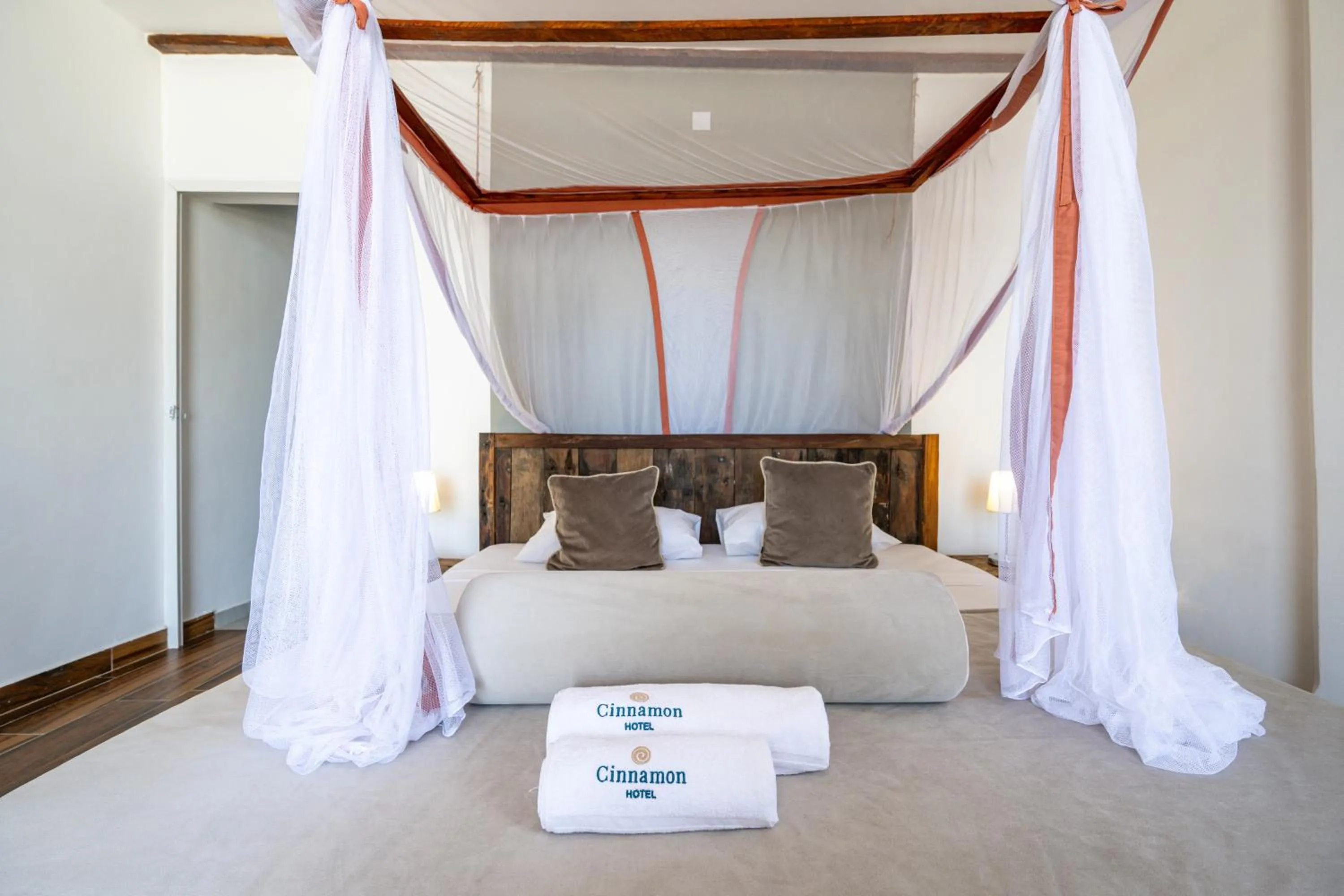 Bed in Cinnamon Hotel