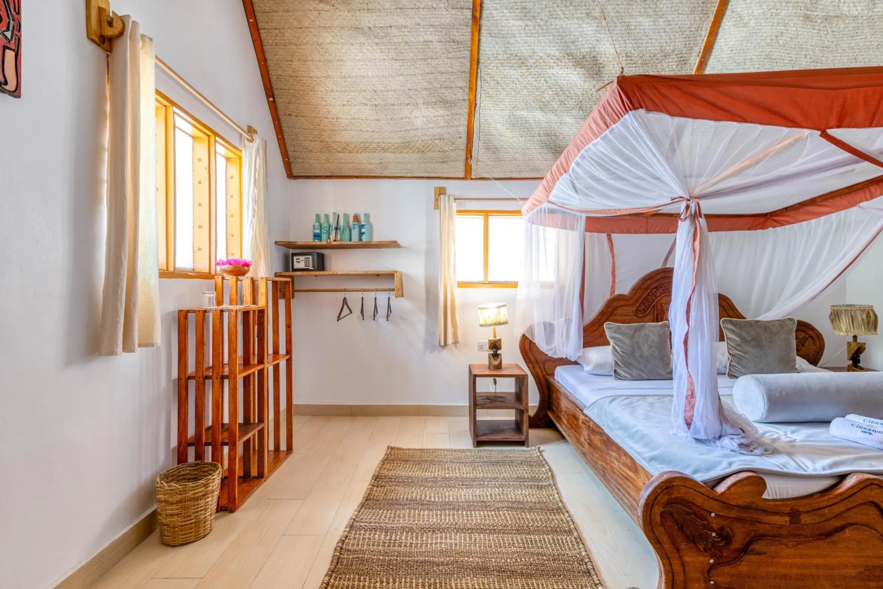 Bed in Cinnamon Hotel