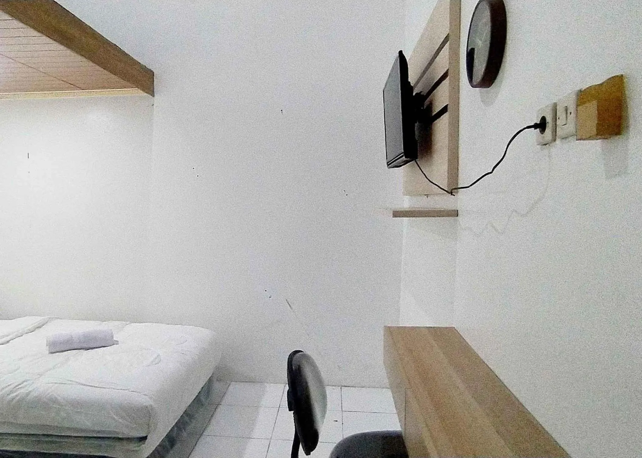 Bedroom, Bed in Guest House Kembar Syariah Semarang RedPartner