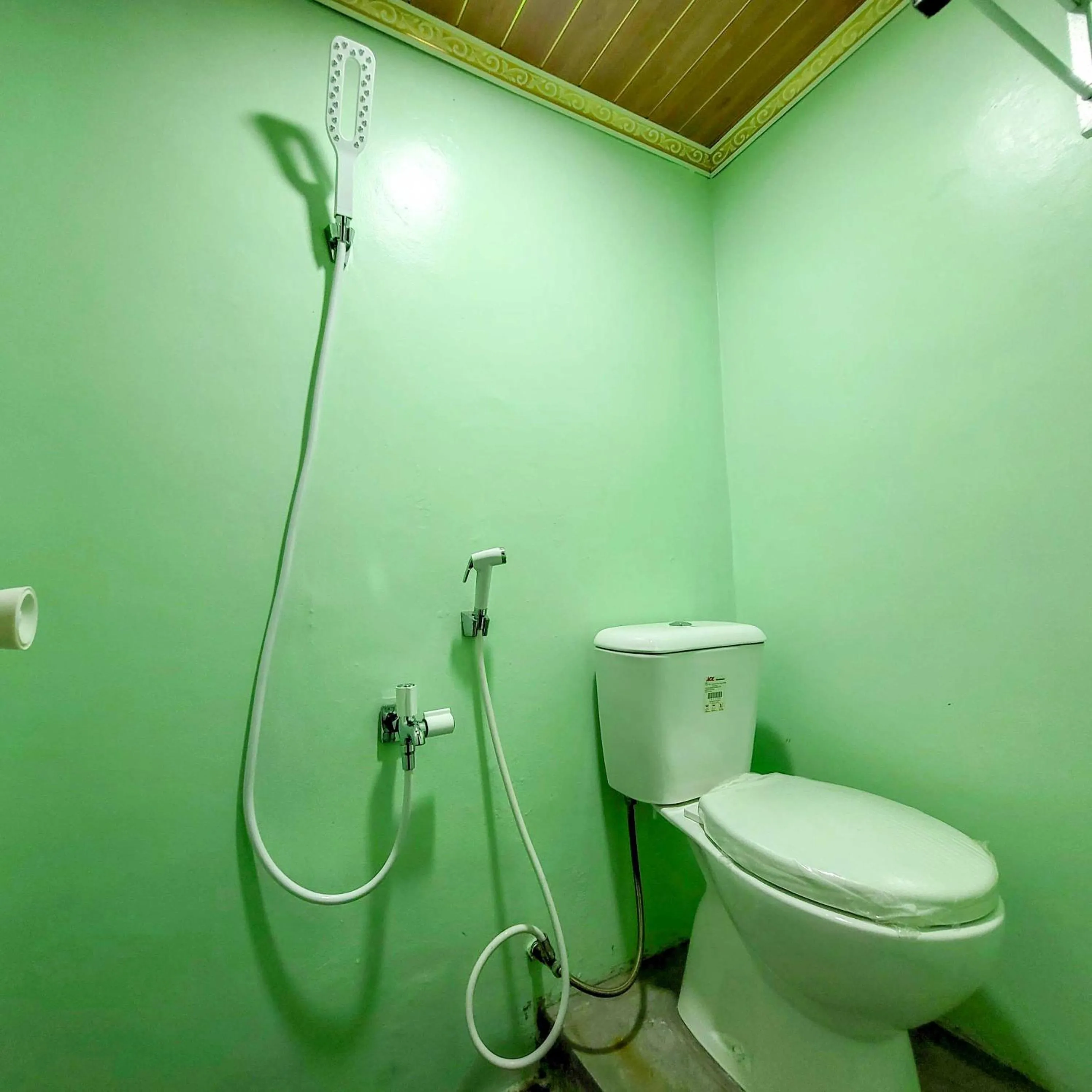 Bathroom in Guest House Kembar Syariah Semarang RedPartner