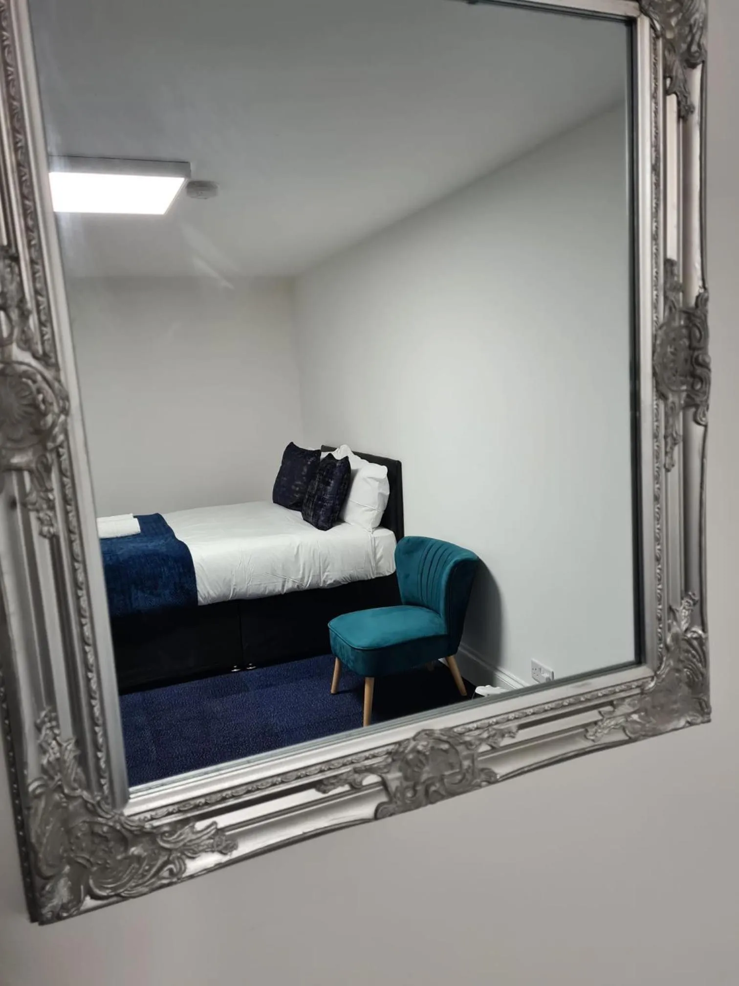 Bed in WNS Apartments Canary Wharf