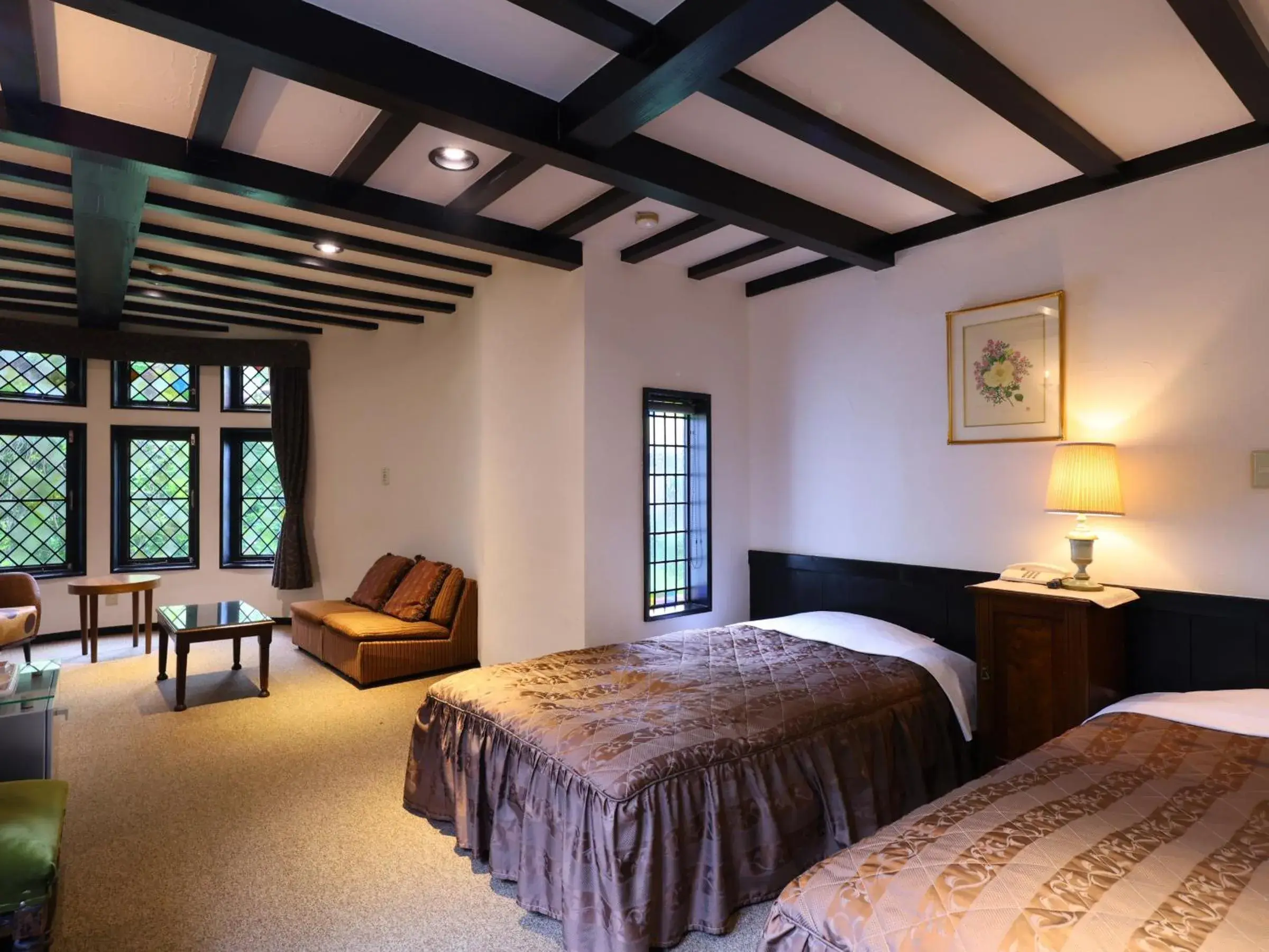 Suite - single occupancy in Petit Hotel & Restaurant Old Age Suite - single occupancy in Petit Hotel & Restaurant Old Age