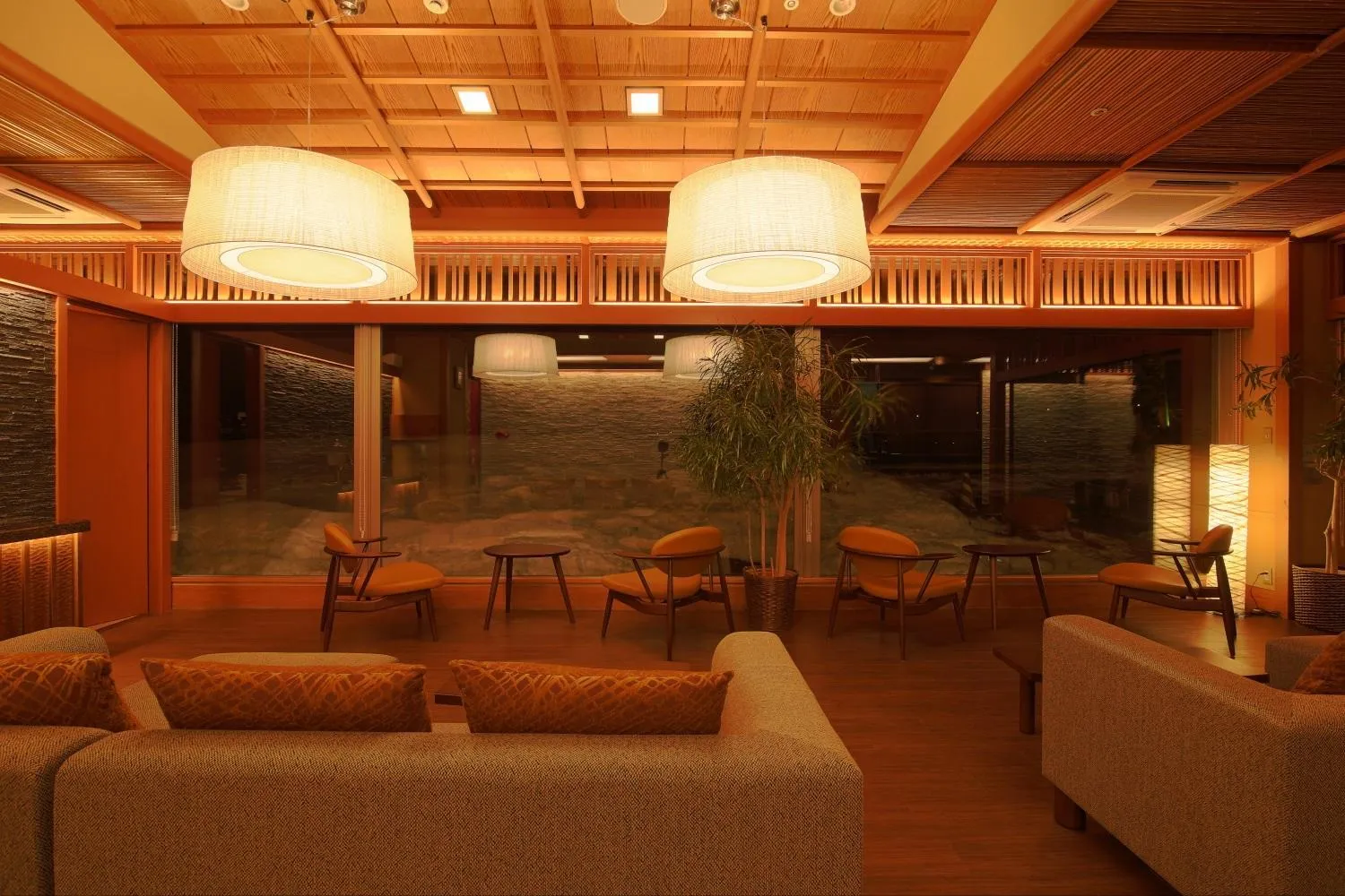 Communal lounge/ TV room in Tokachigawa Onsen Daiichi Hotel