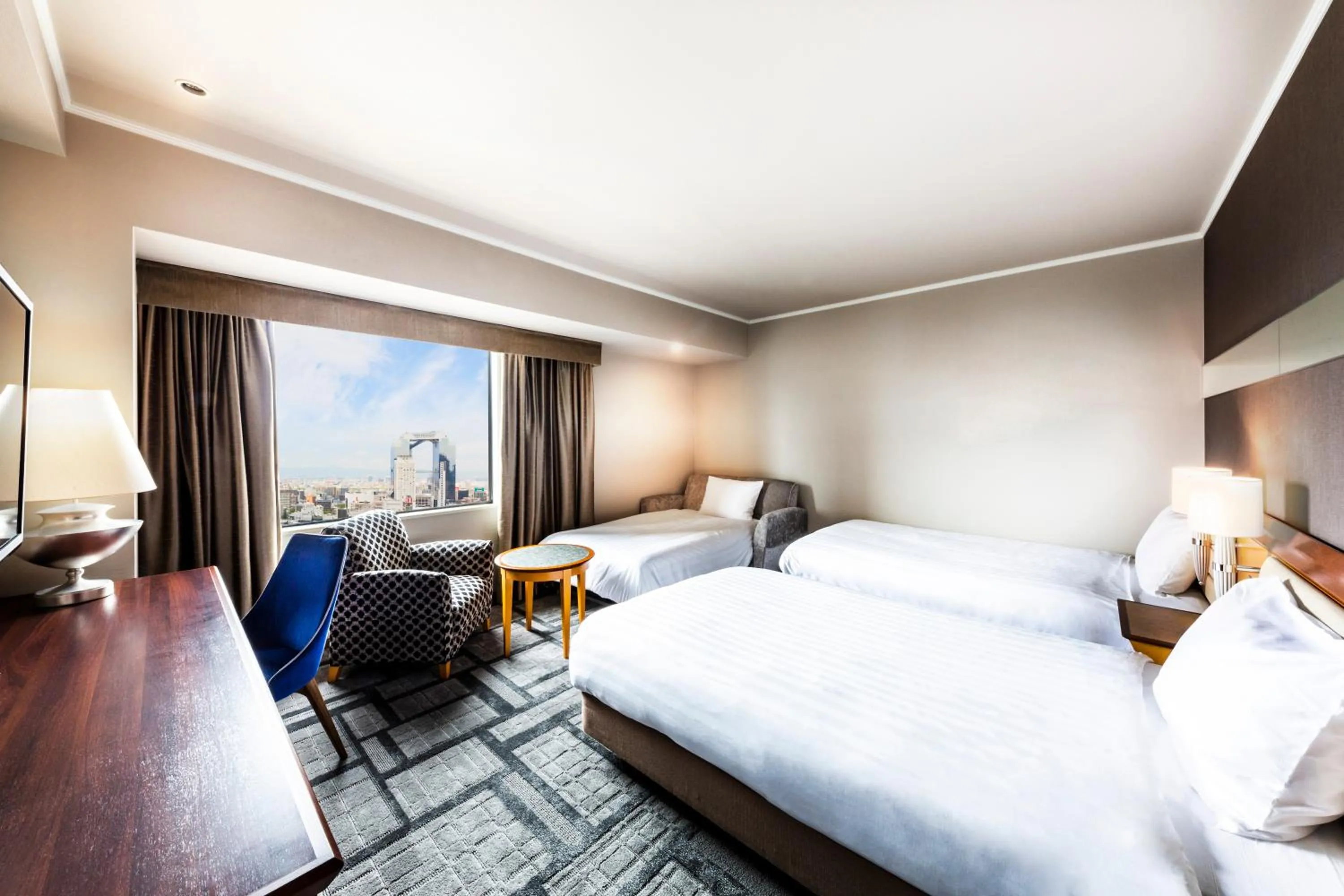 Photo of the whole room, Bed in Hotel Hanshin Osaka