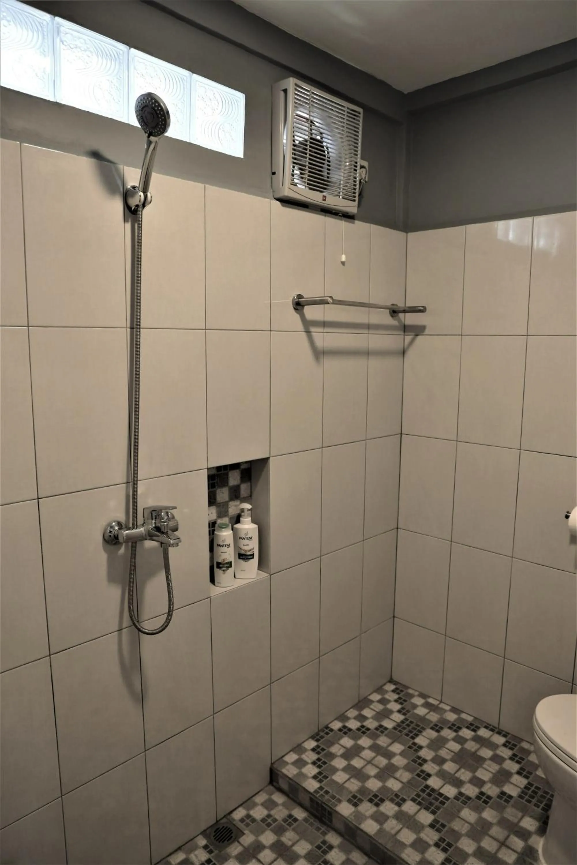 Shower in Grace Wave Resort