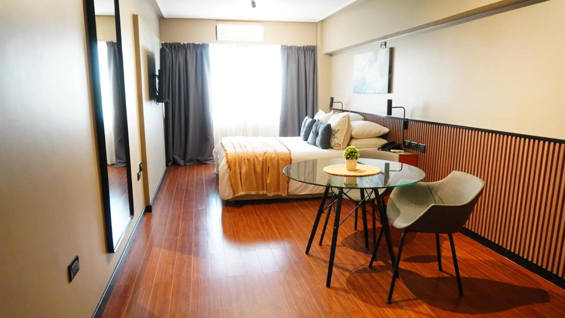 Bed in Garden Park Hotel