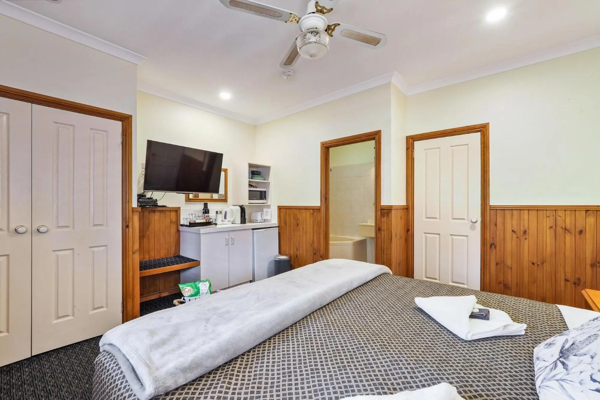 Bed in Forest Lodge Resort