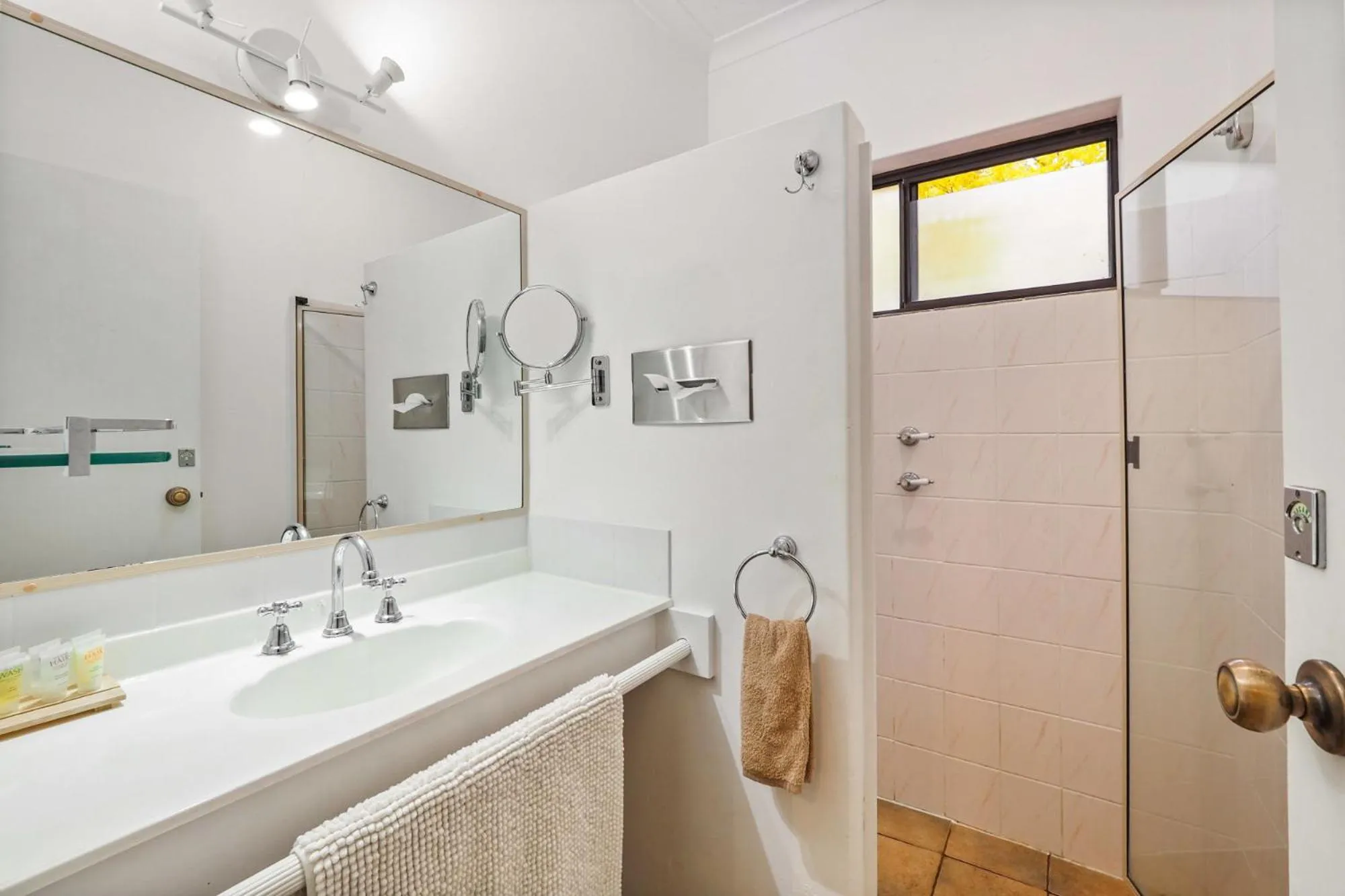 Shower in Forest Lodge Resort