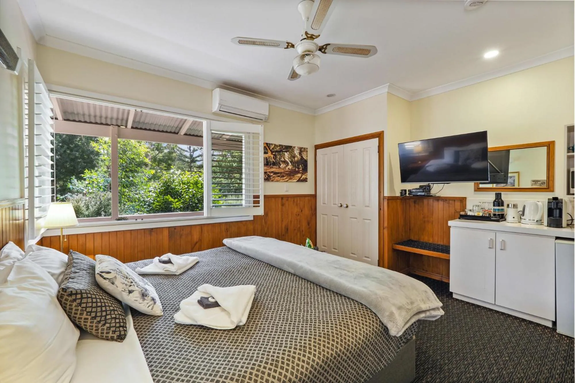 Bed in Forest Lodge Resort